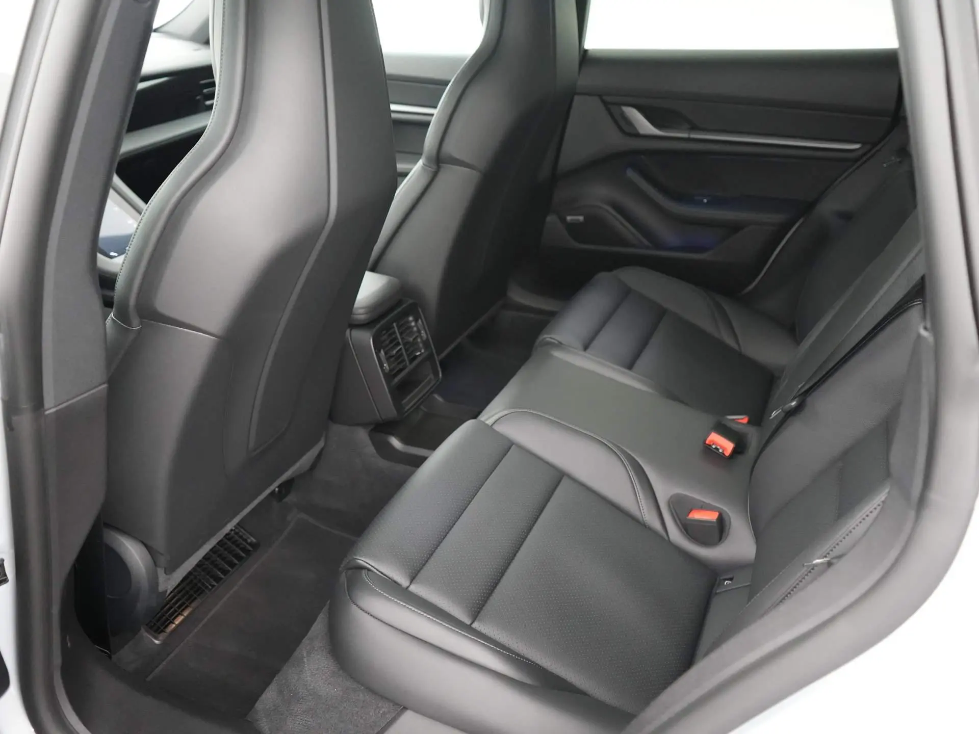 Taycan Sport Tursimo