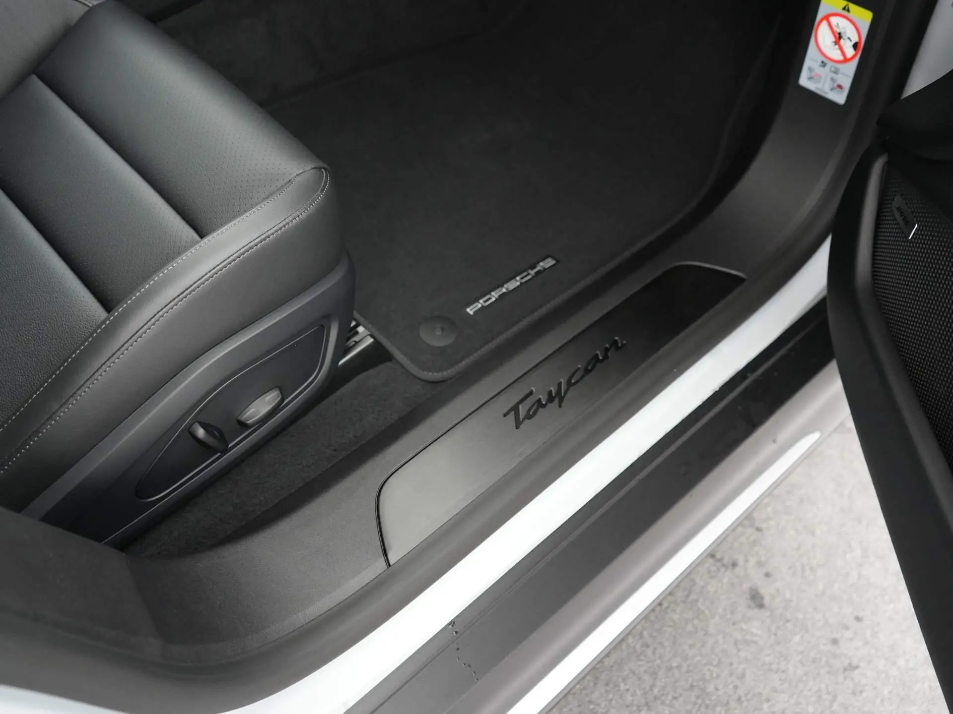 Taycan Sport Tursimo