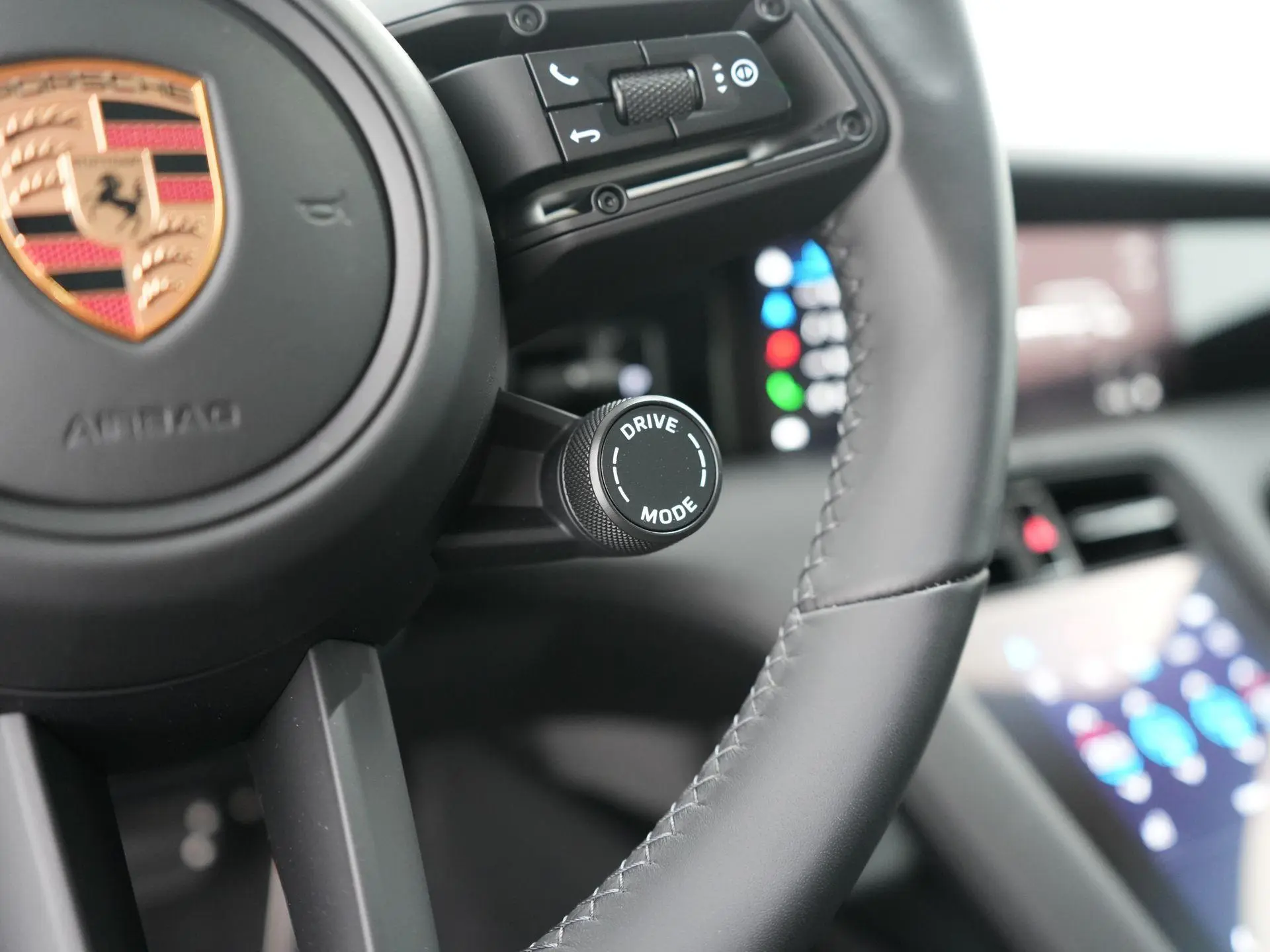 Taycan 4 Black Edition