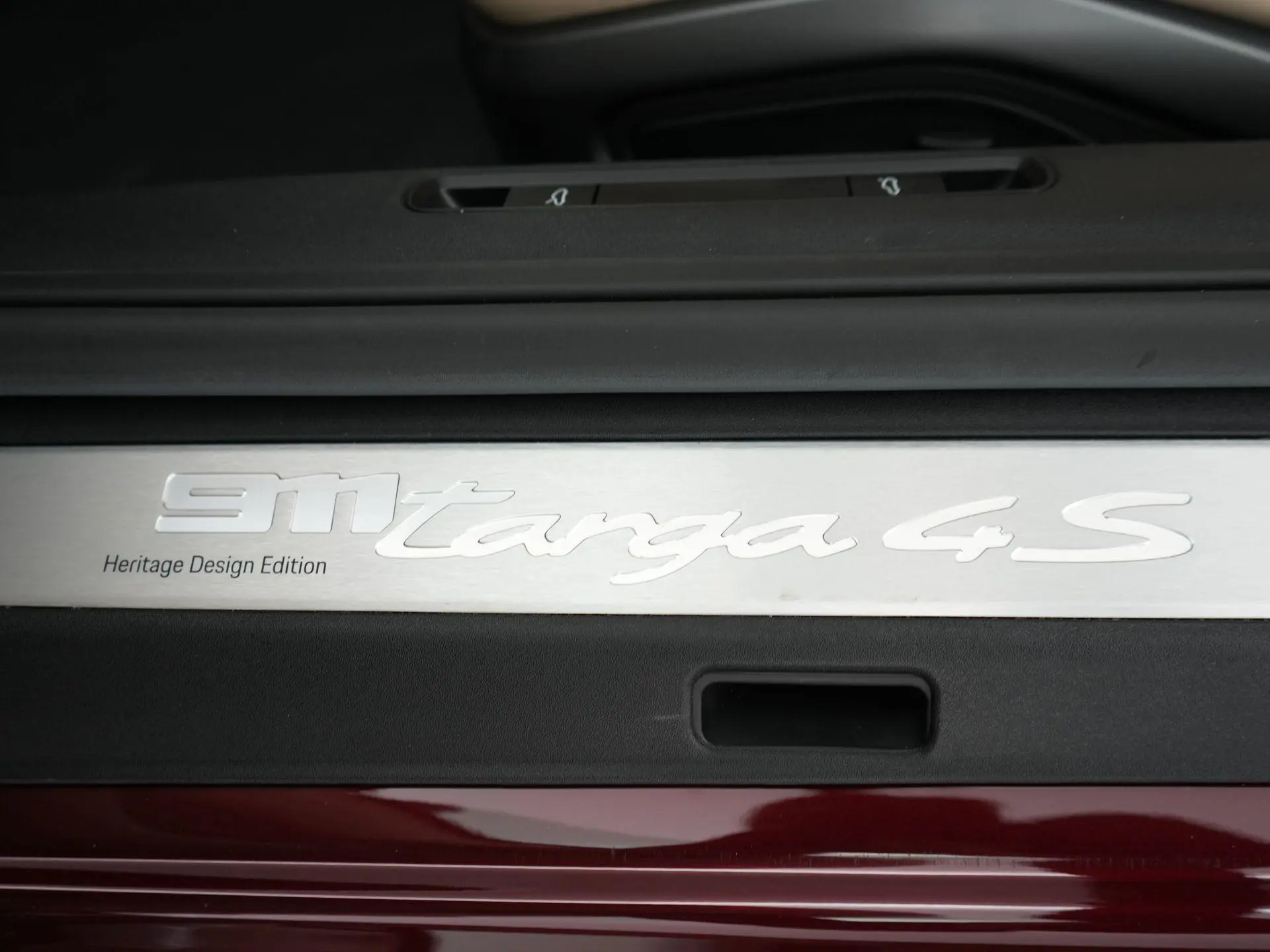 911 Targa 4S Heritage Edition