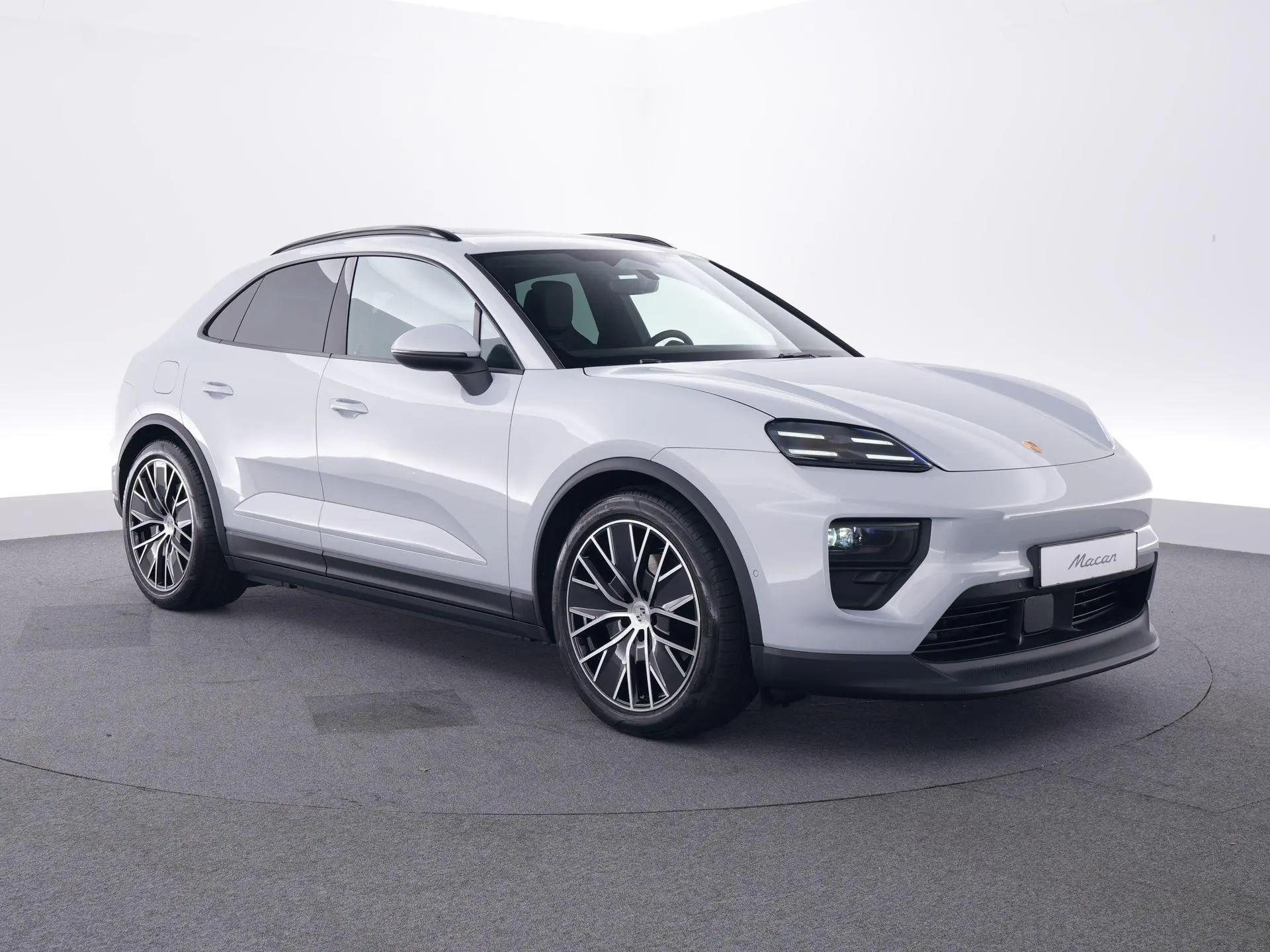 Macan 4