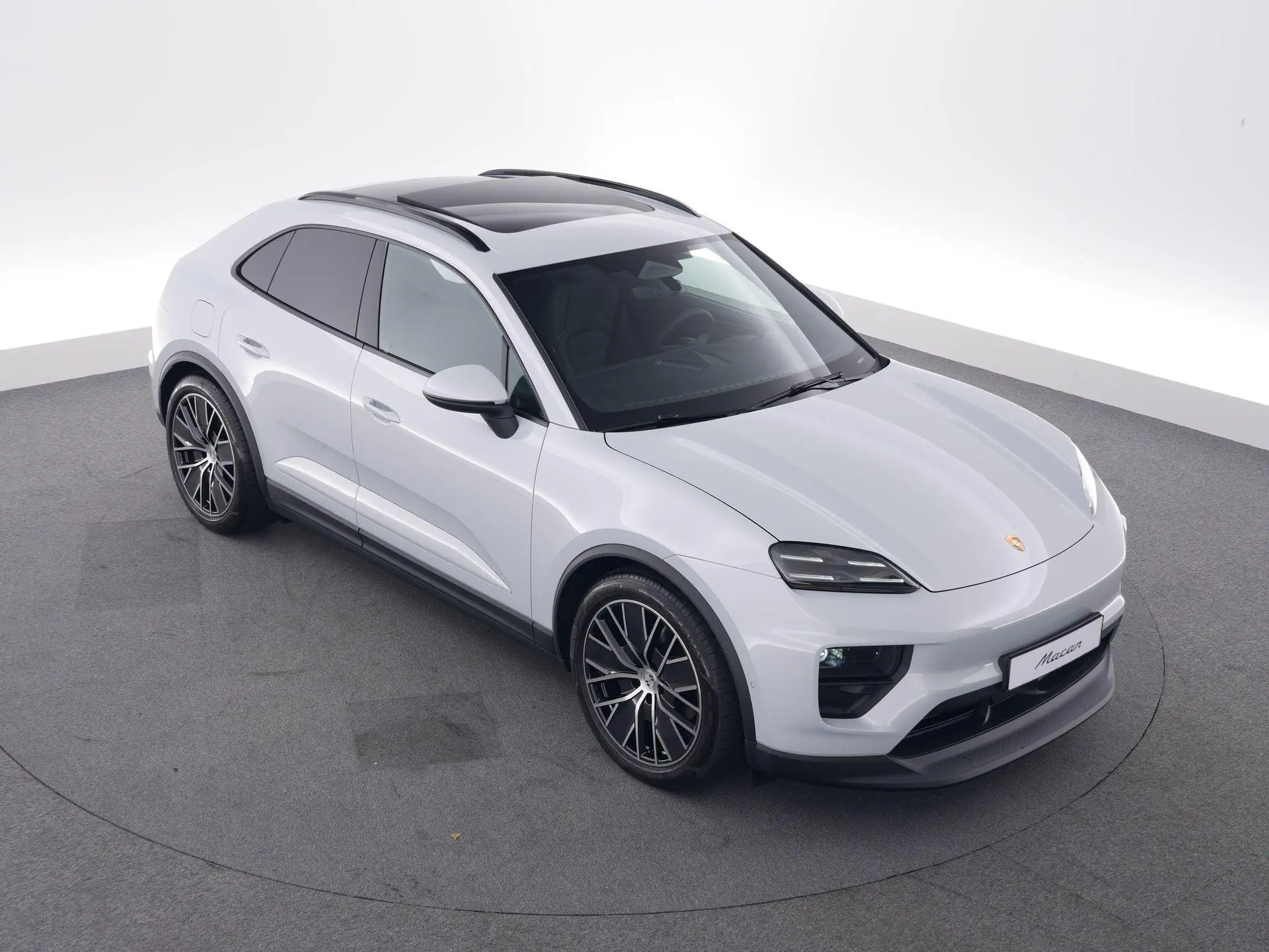 Macan 4