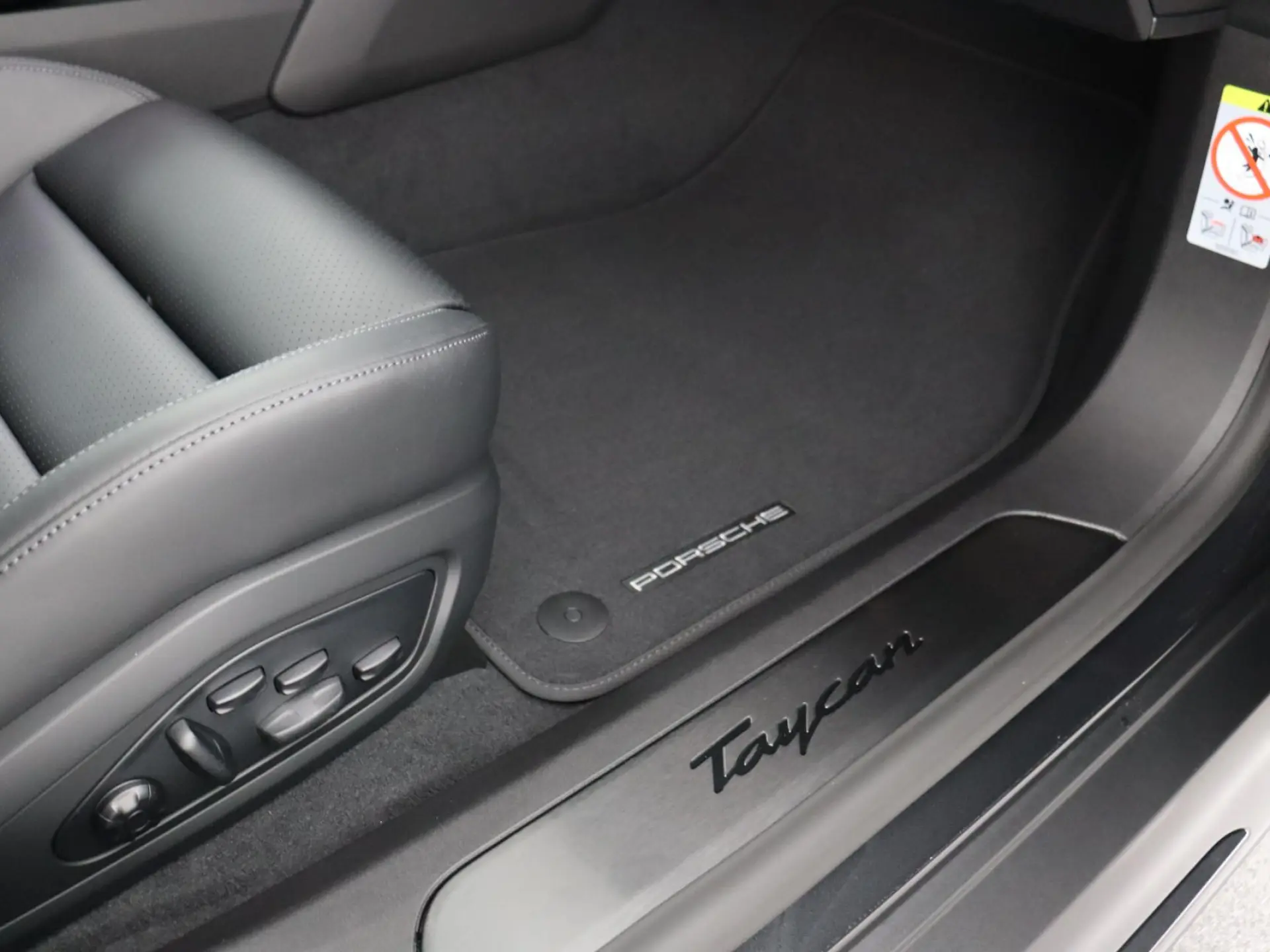 Taycan Sport Tursimo