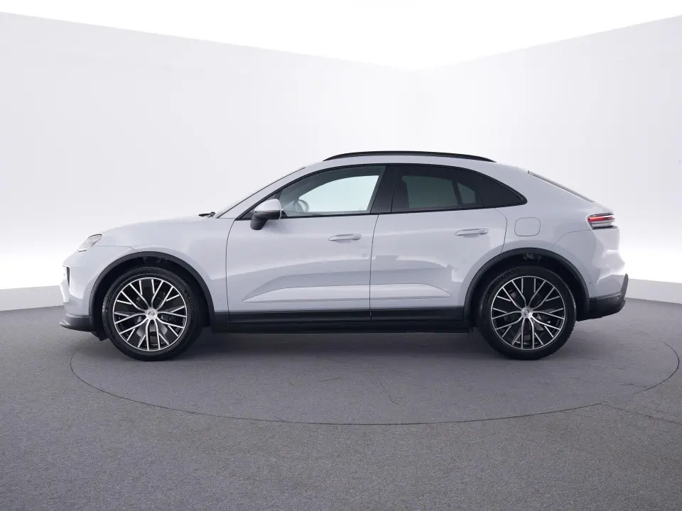 Macan 4