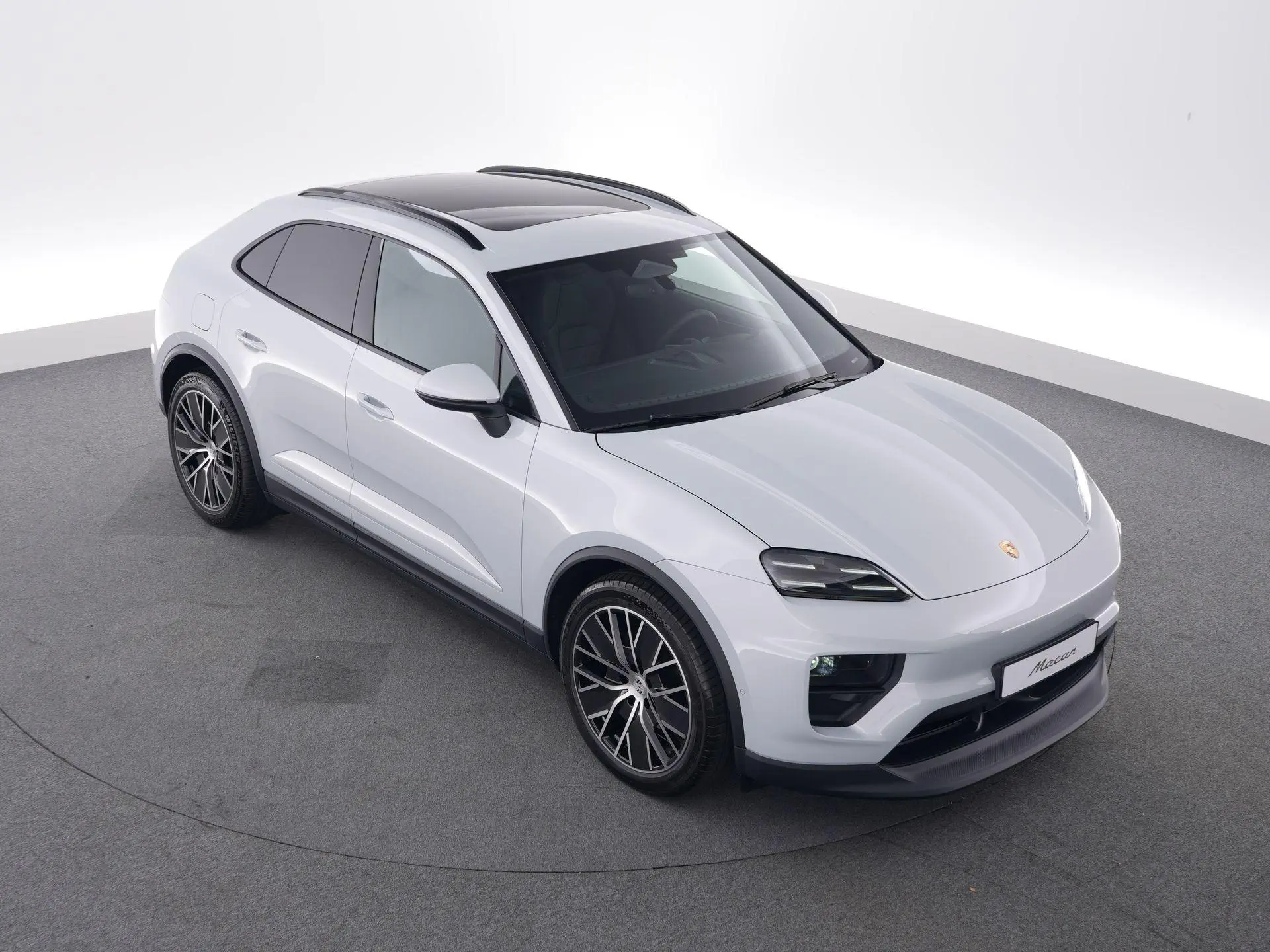 Macan 4