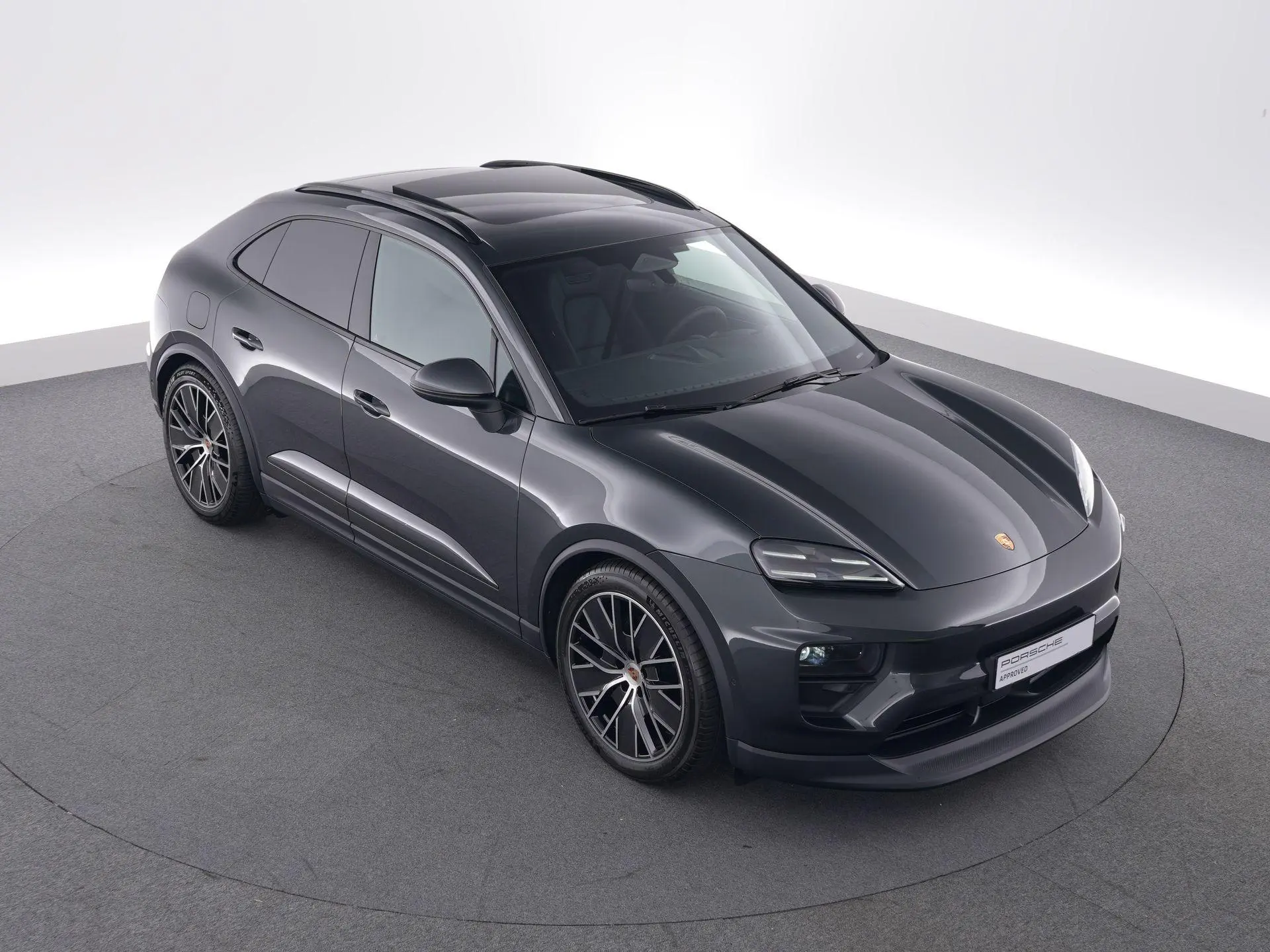 Macan 4