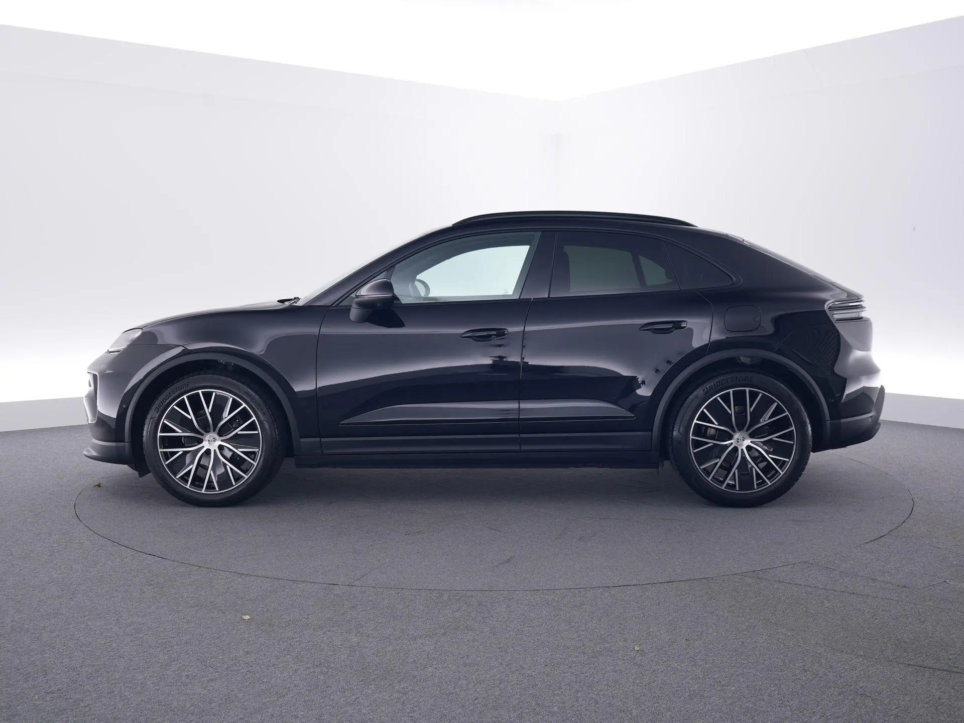 Macan 4