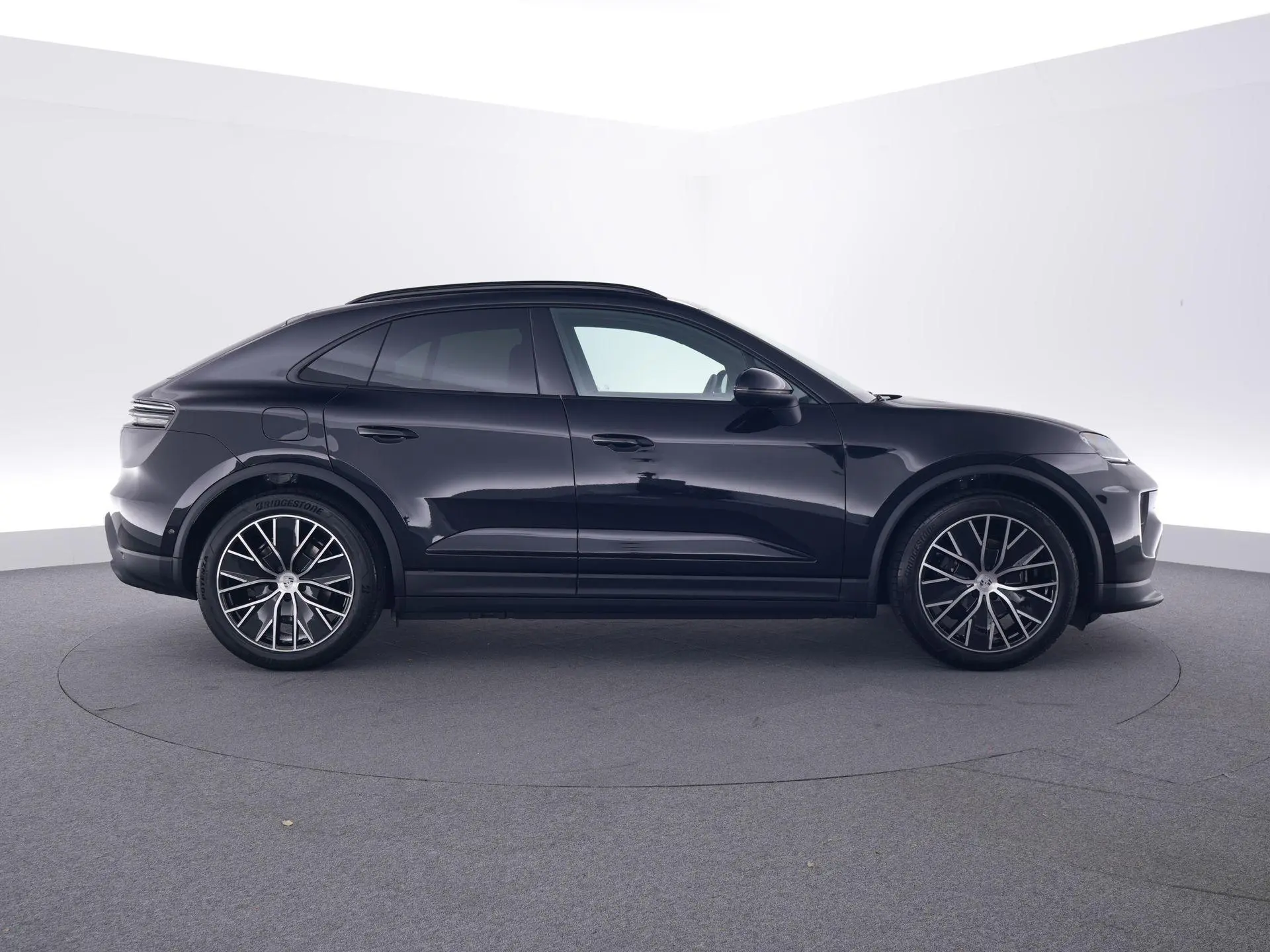 Macan 4