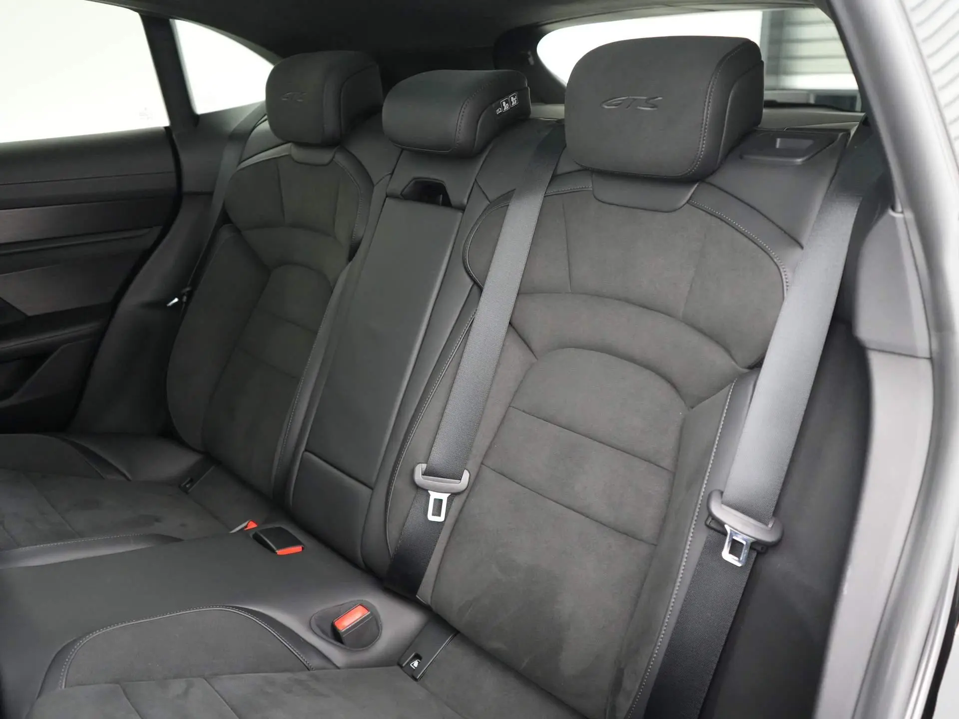 Taycan GTS Sport Turismo