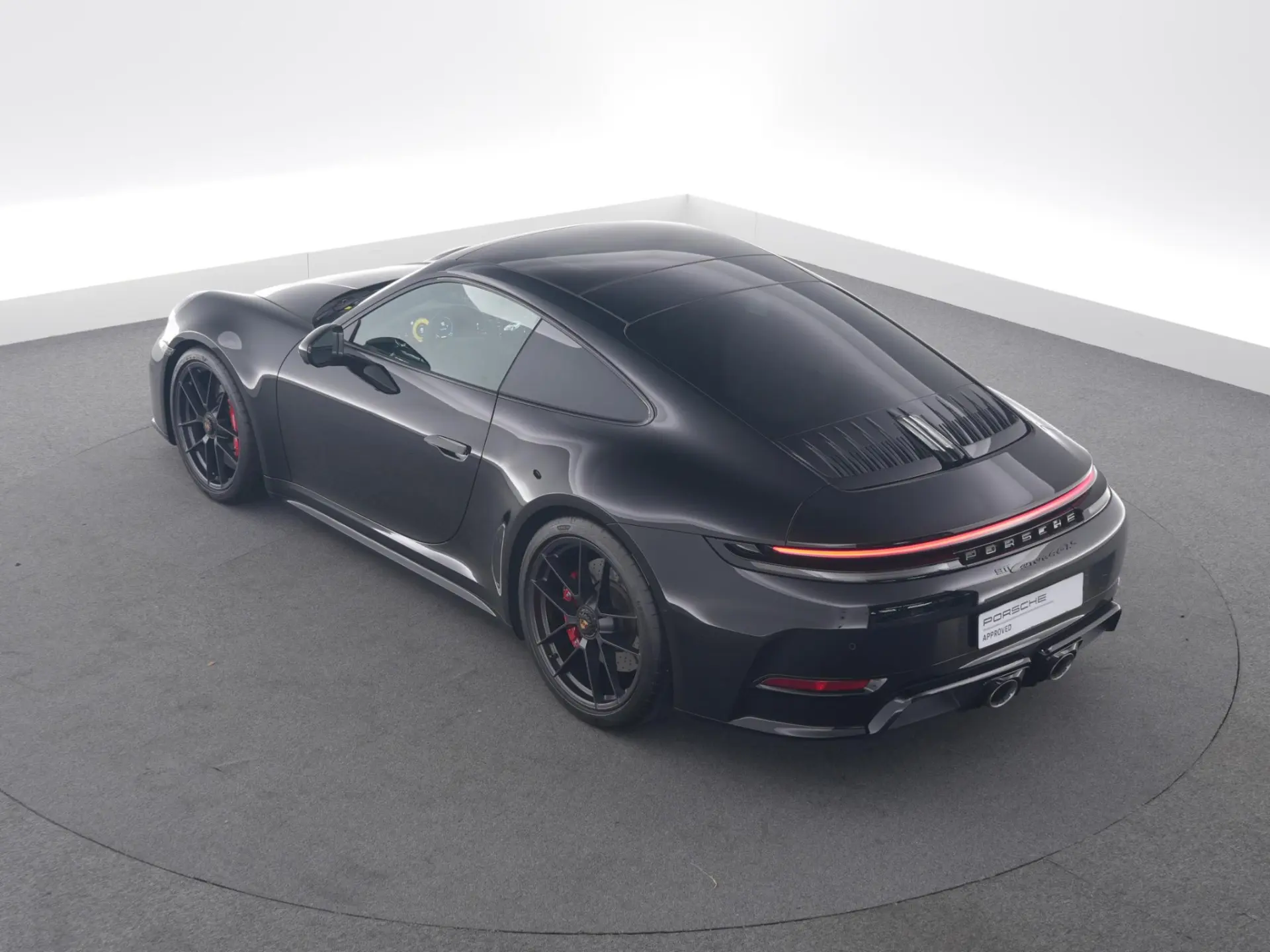 911 Carrera 4 GTS