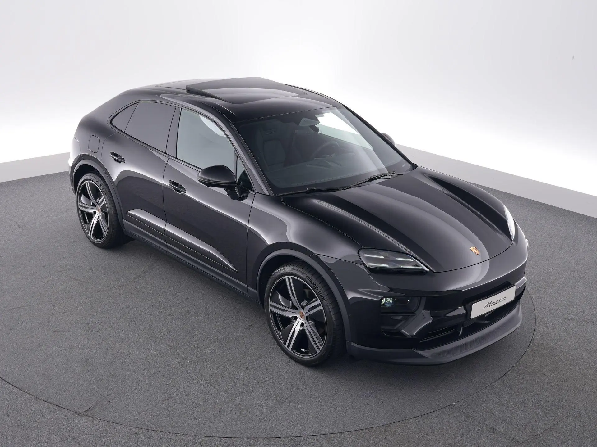 Macan 4