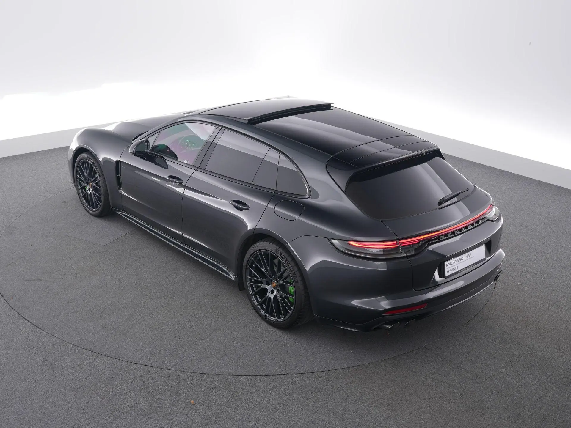 Panamera 4 E-Hybrid Sport Turismo Platinum Edition