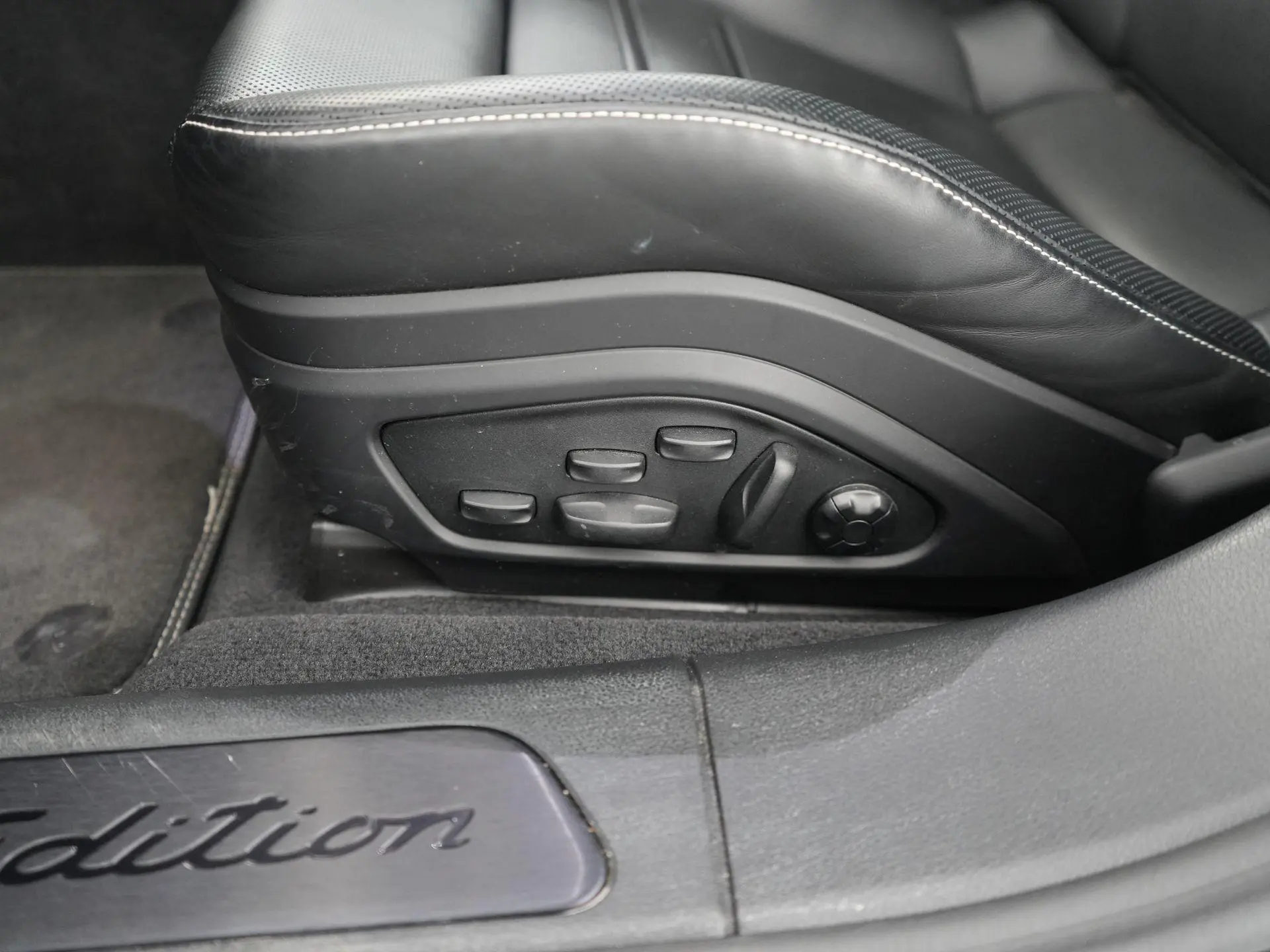 Panamera 4 E-Hybrid Sport Turismo Platinum Edition