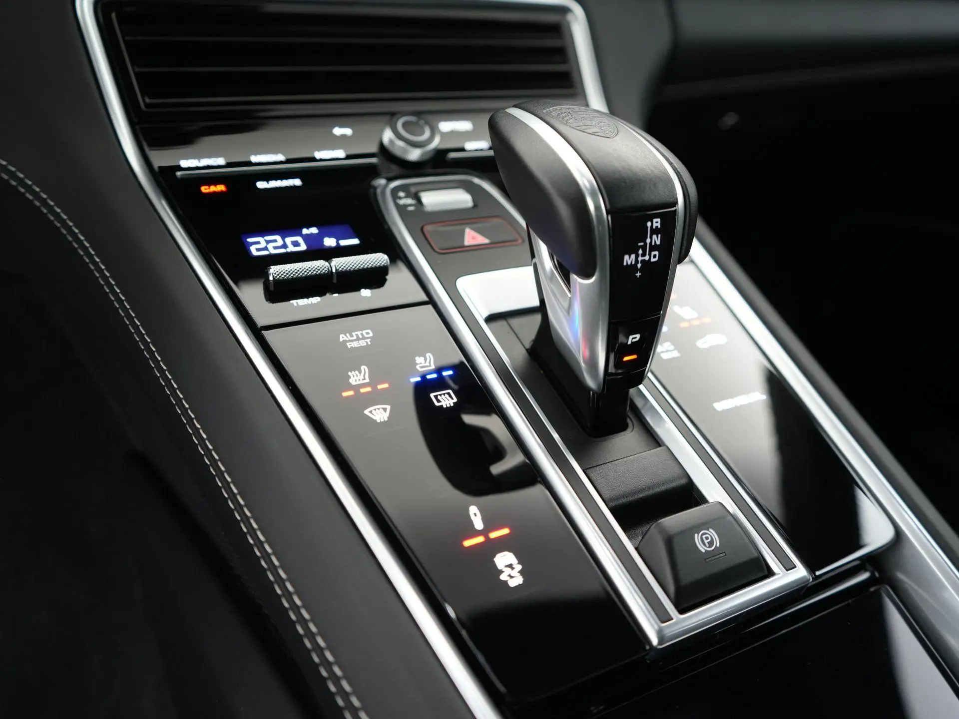 Panamera 4 E-Hybrid Sport Turismo Platinum Edition