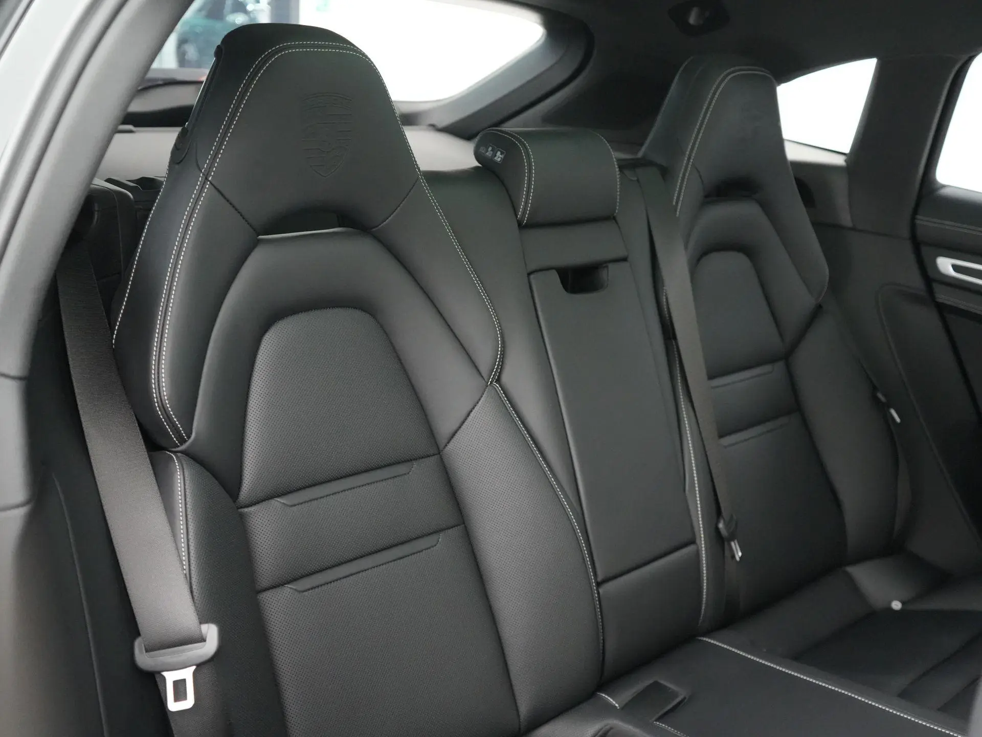 Panamera 4 E-Hybrid Sport Turismo Platinum Edition