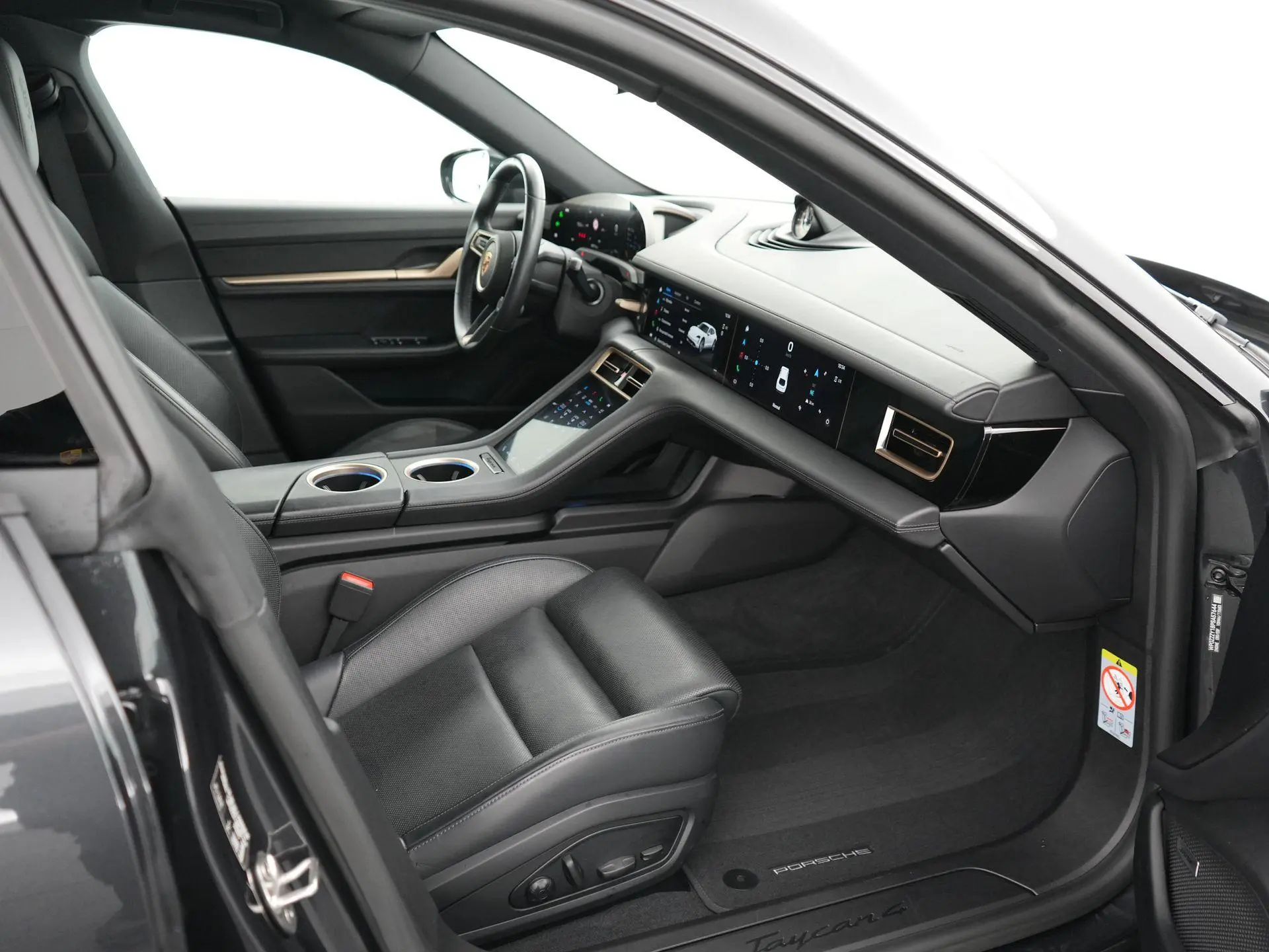 Taycan 4 Cross Turismo