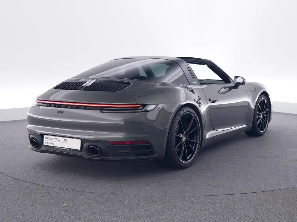 911 Targa 4