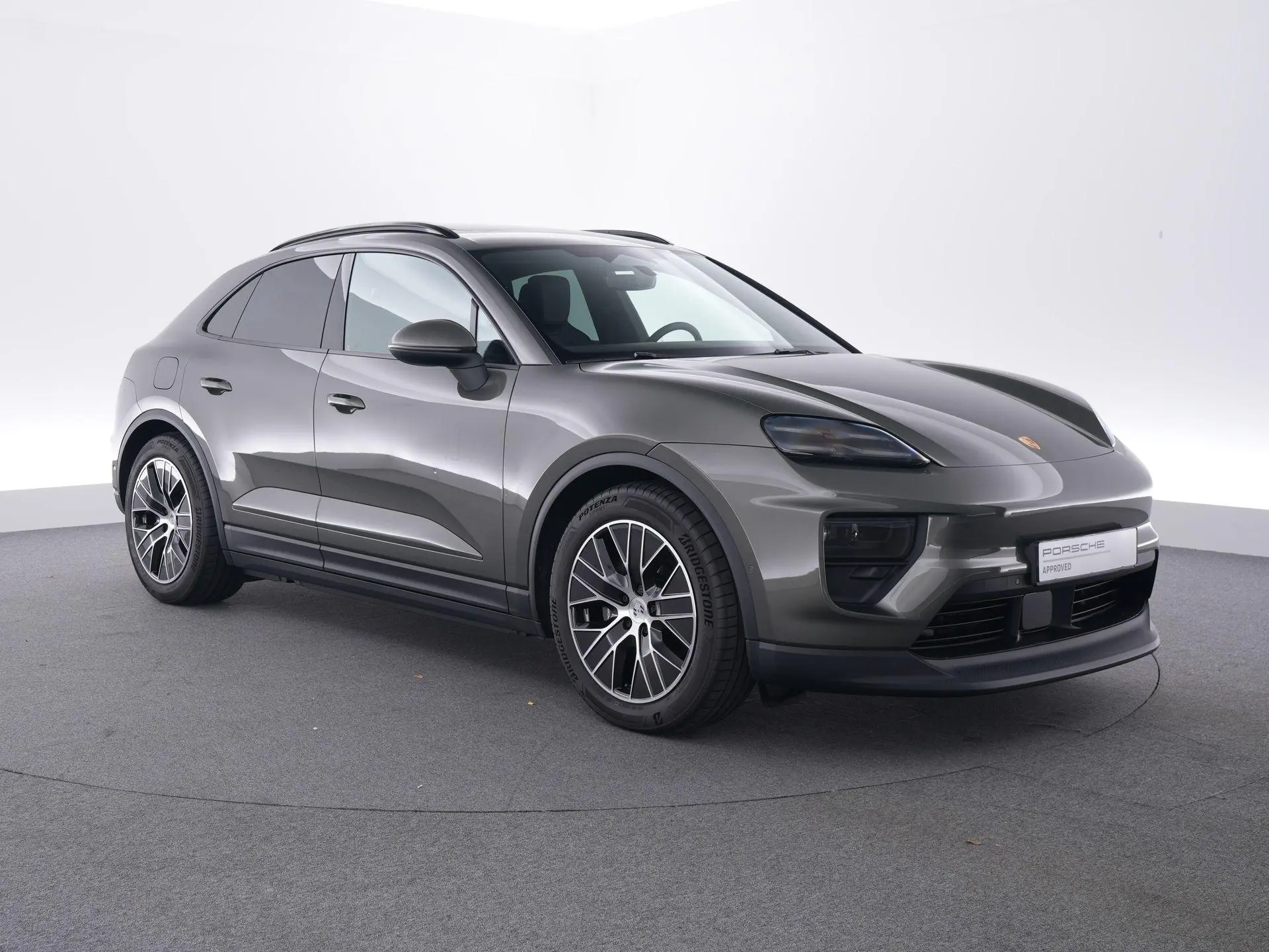 Macan 4