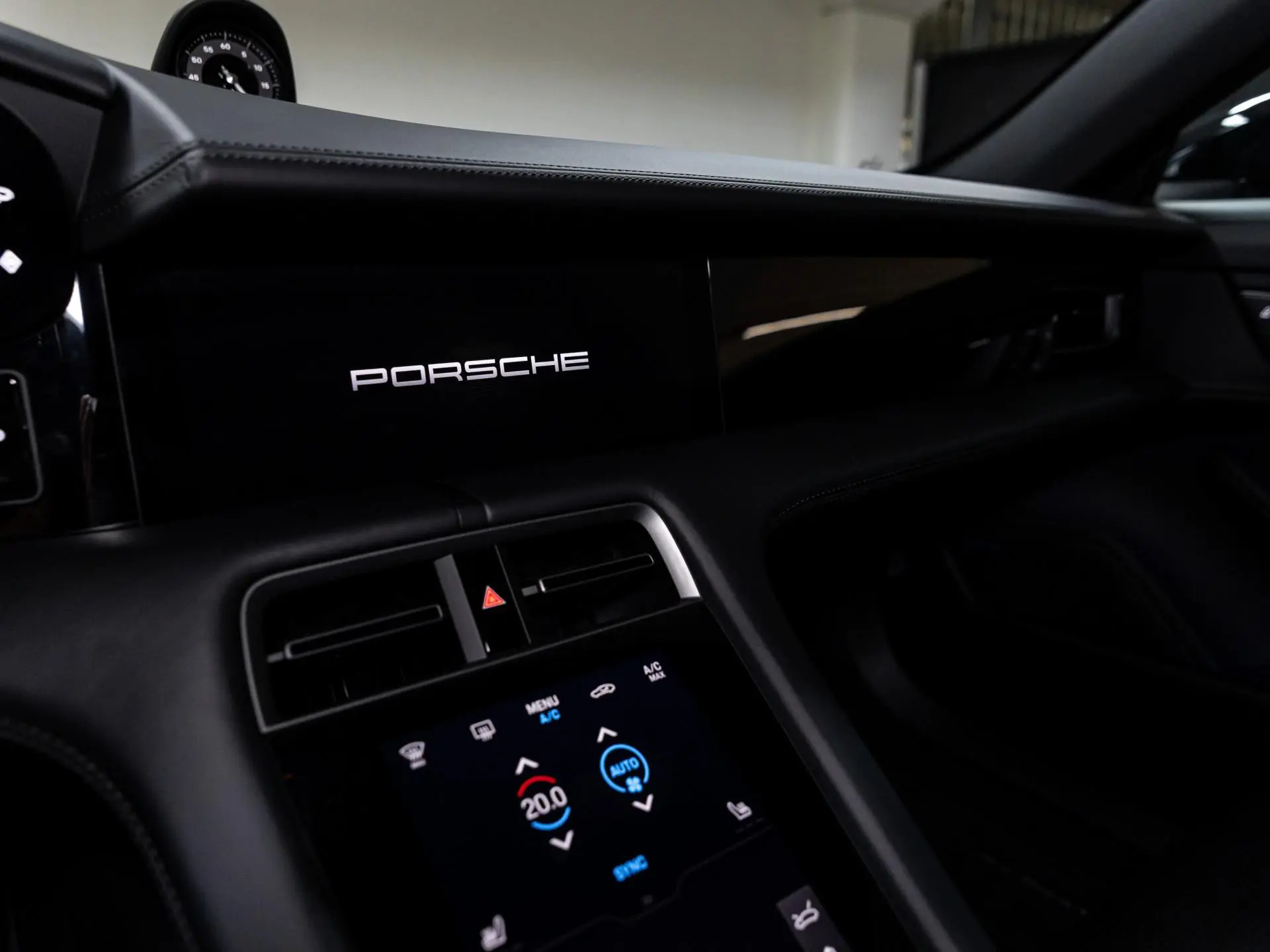 Taycan 4S Cross Turismo