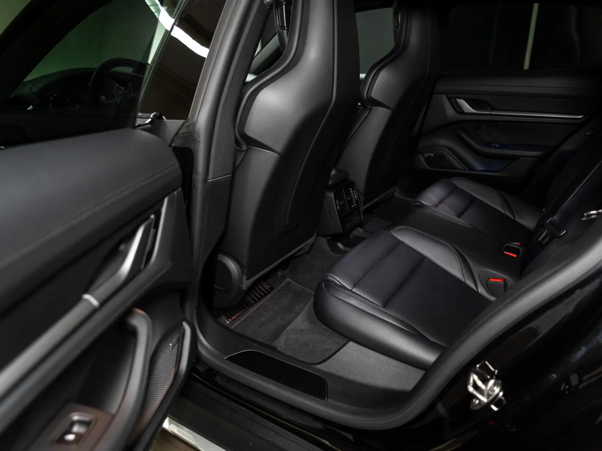 Taycan 4S Cross Turismo