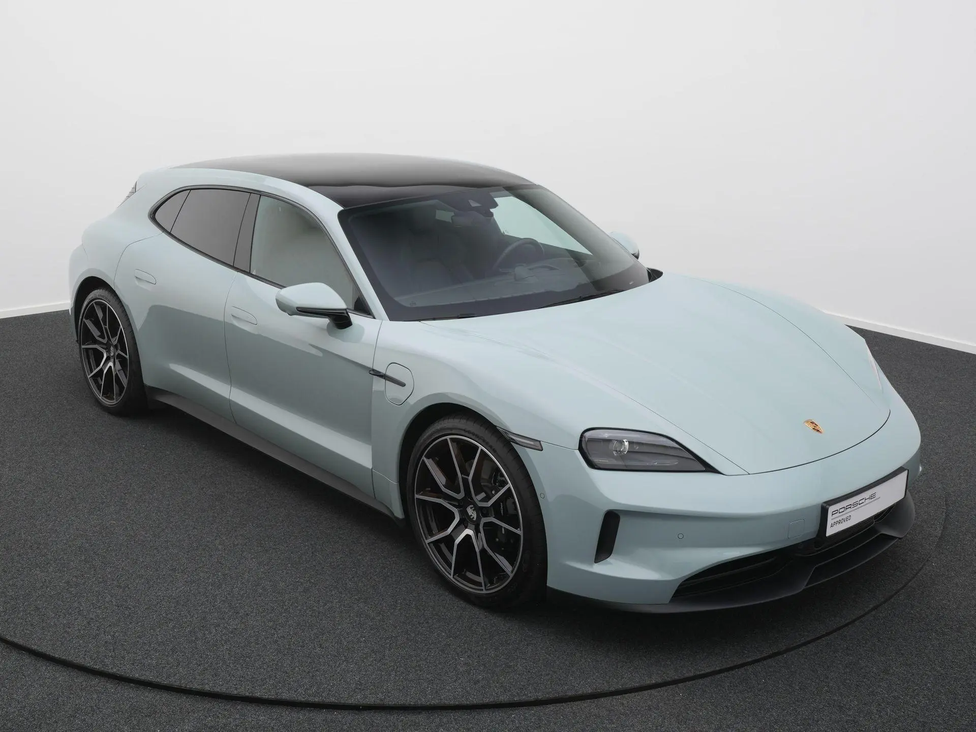 Taycan Sport Tursimo