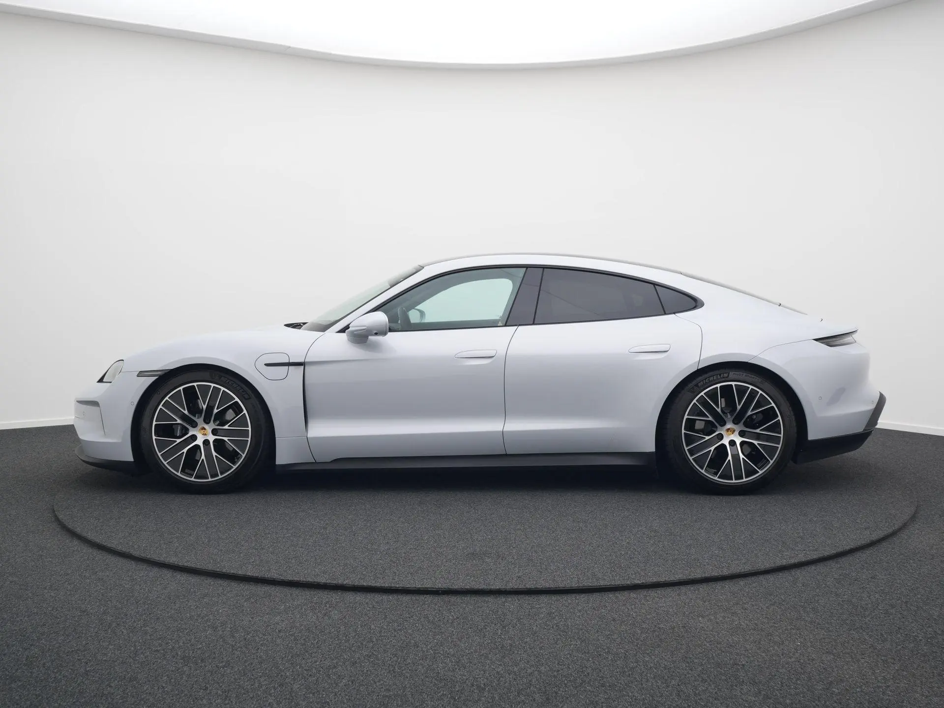 Taycan Performance Accu Plus