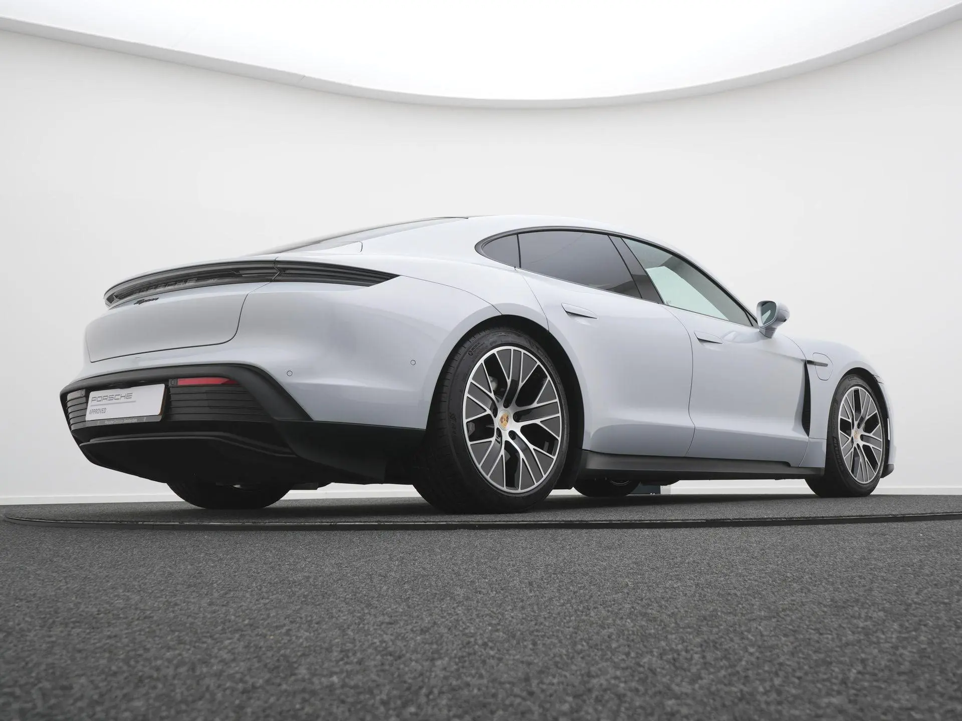 Taycan Performance Accu Plus