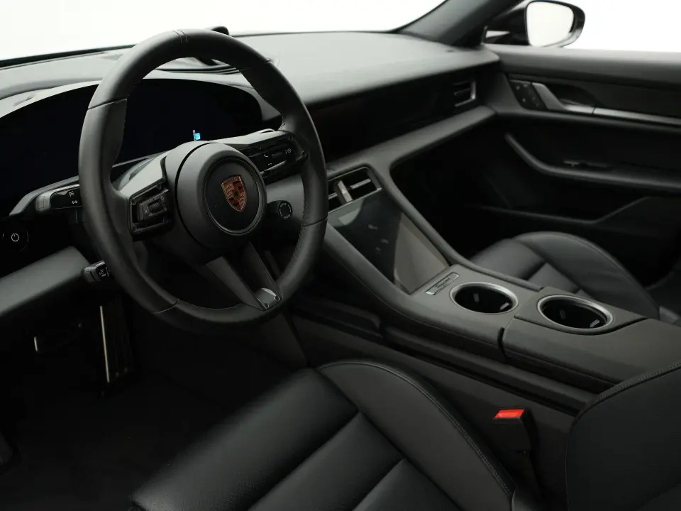 Taycan Sport Tursimo