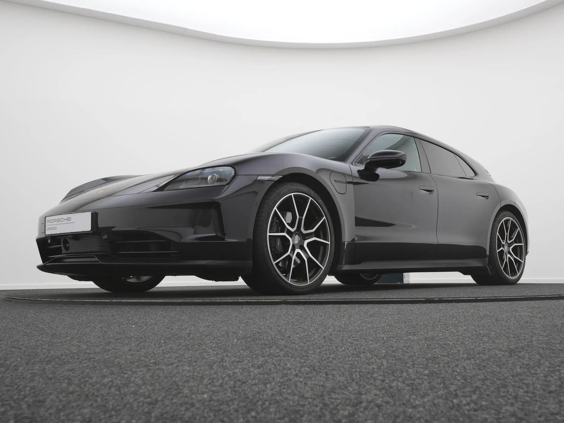 Taycan Sport Tursimo