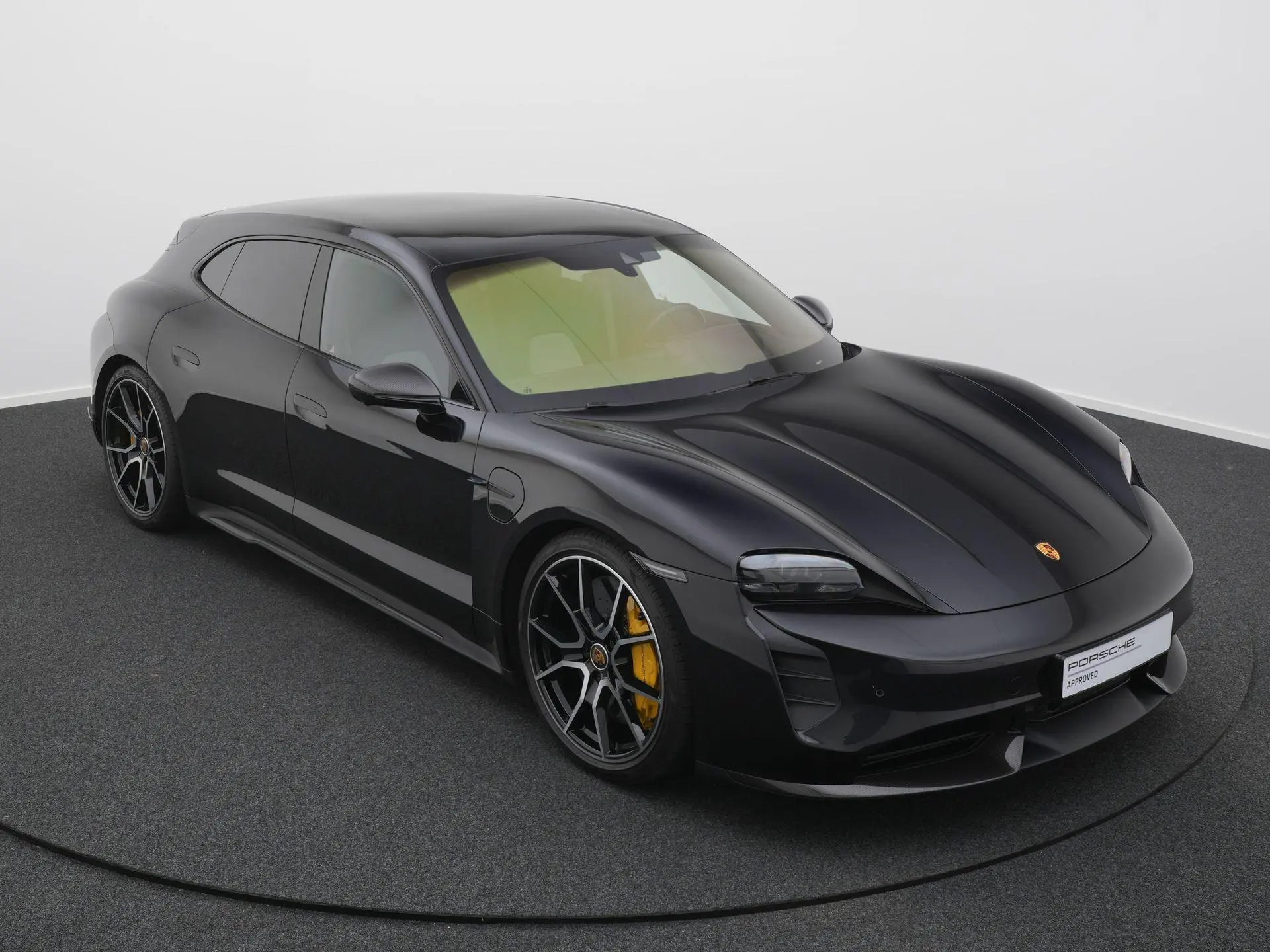 Taycan Turbo S Sport Turismo