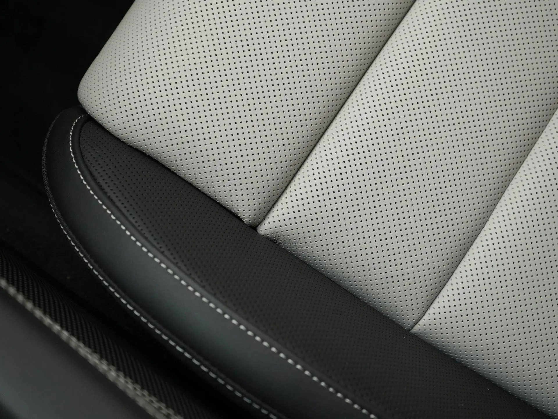 Taycan Turbo S Sport Turismo