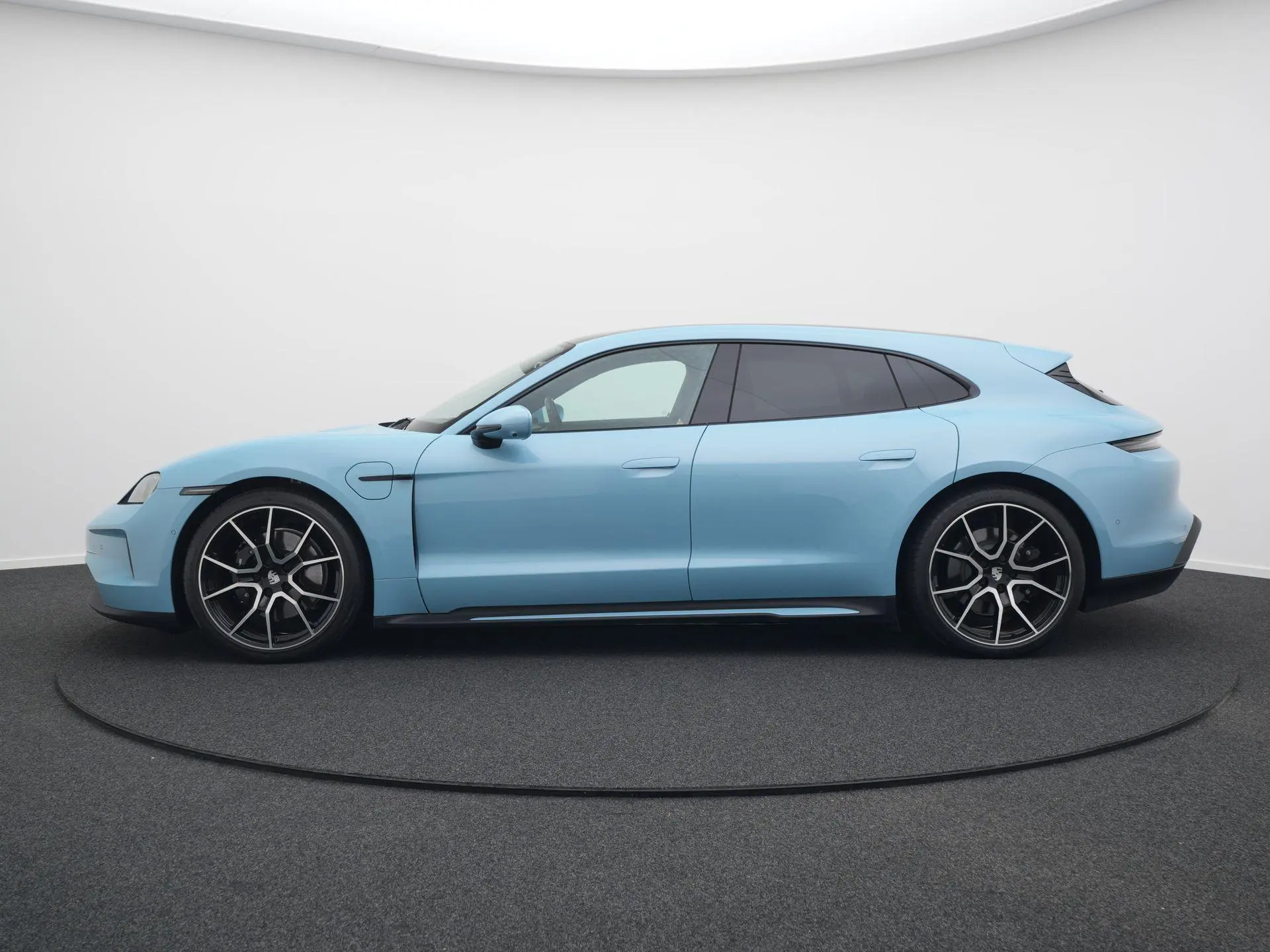 Taycan Sport Tursimo