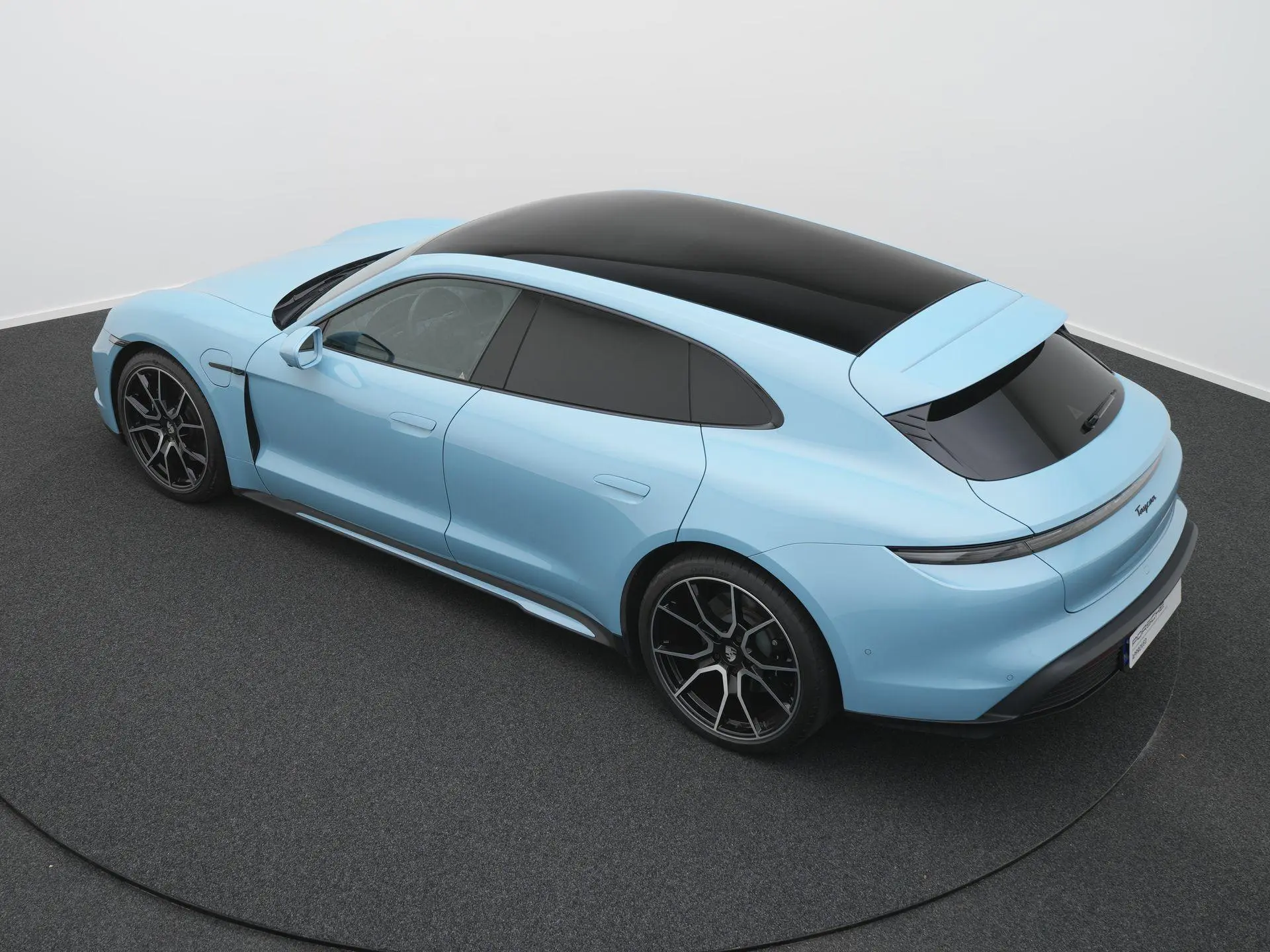 Taycan Sport Tursimo