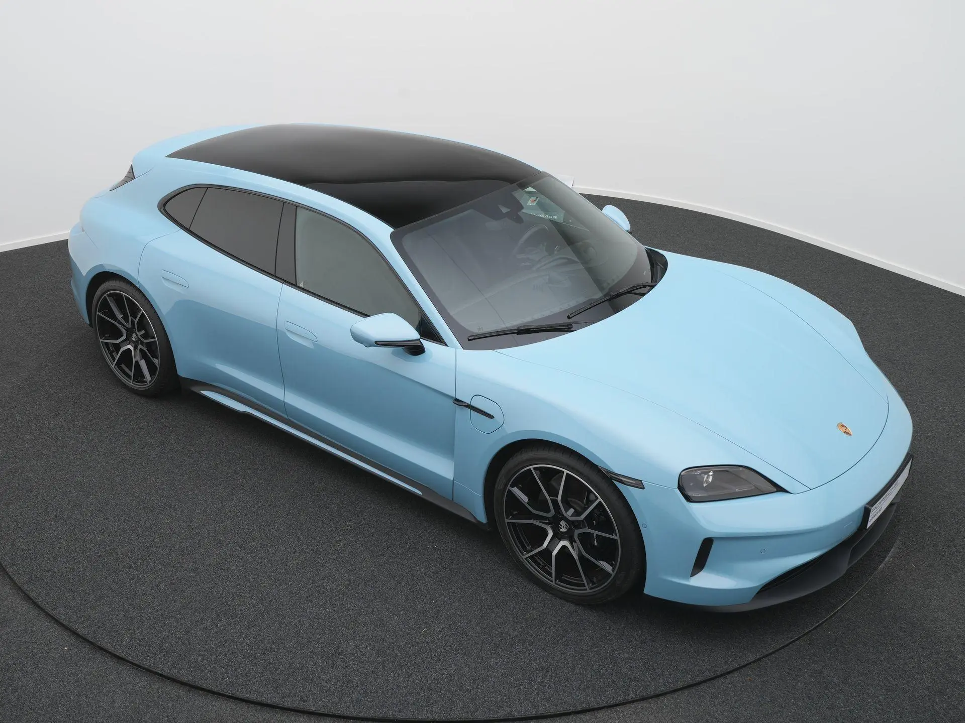 Taycan Sport Tursimo