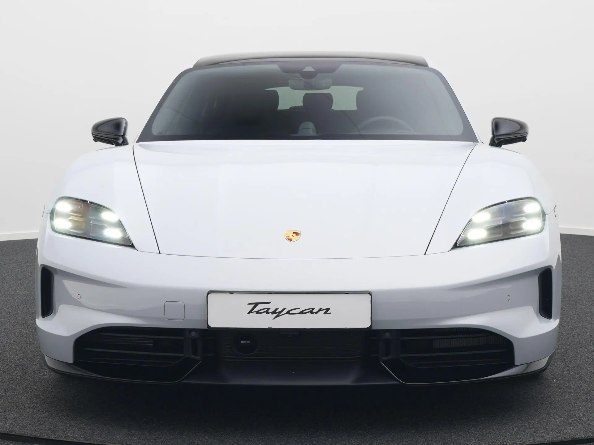 Taycan Sport Turismo Black Edition