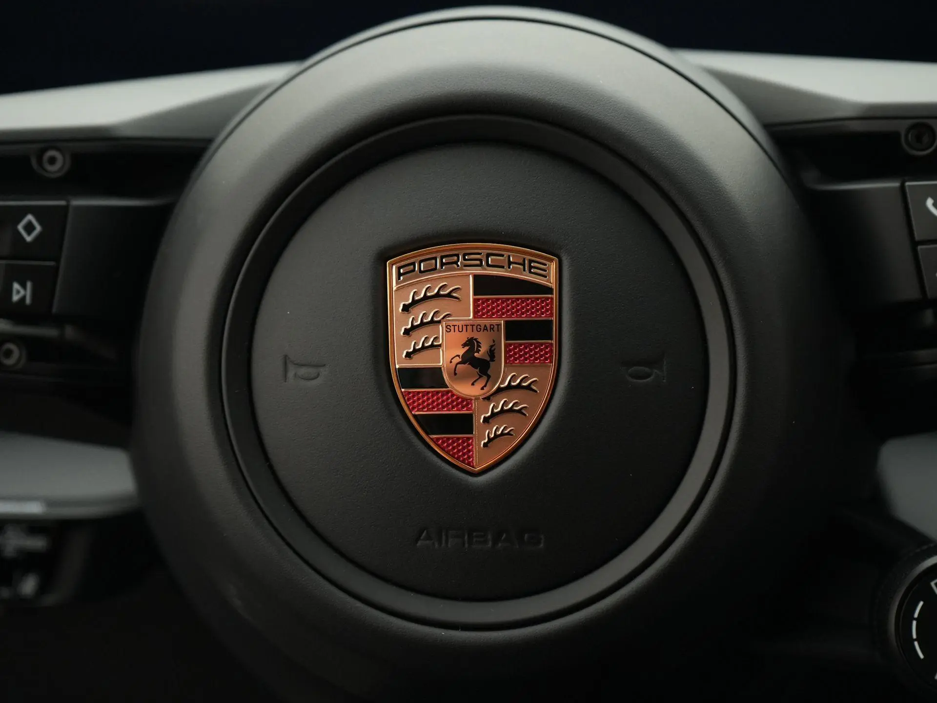 Taycan Sport Turismo Black Edition