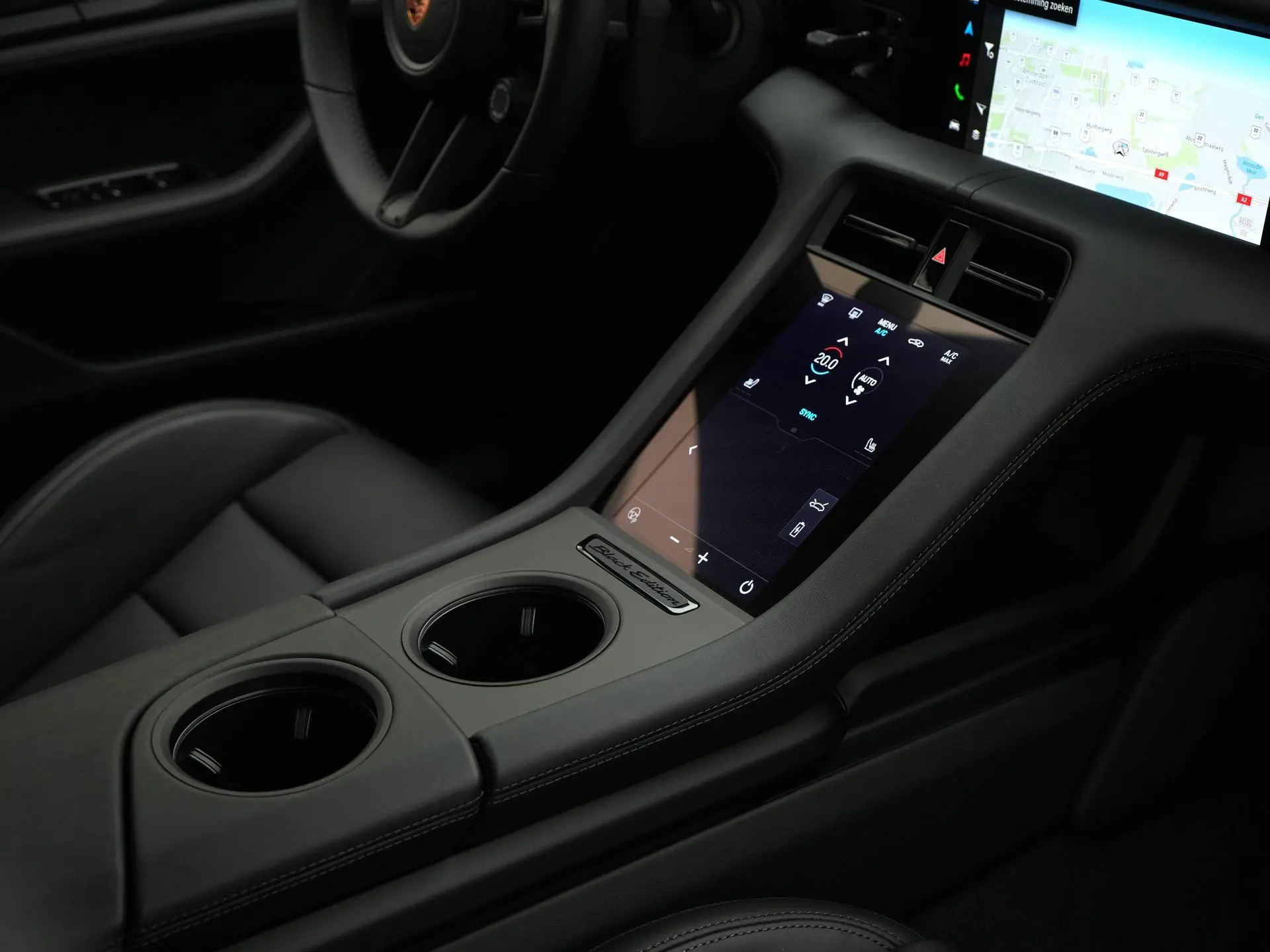 Taycan Sport Turismo Black Edition