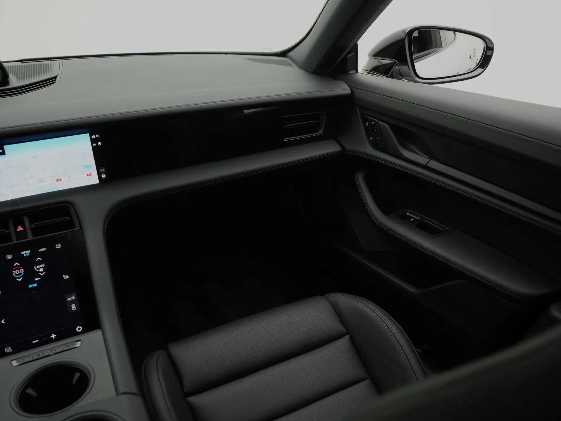 Taycan Sport Turismo Black Edition