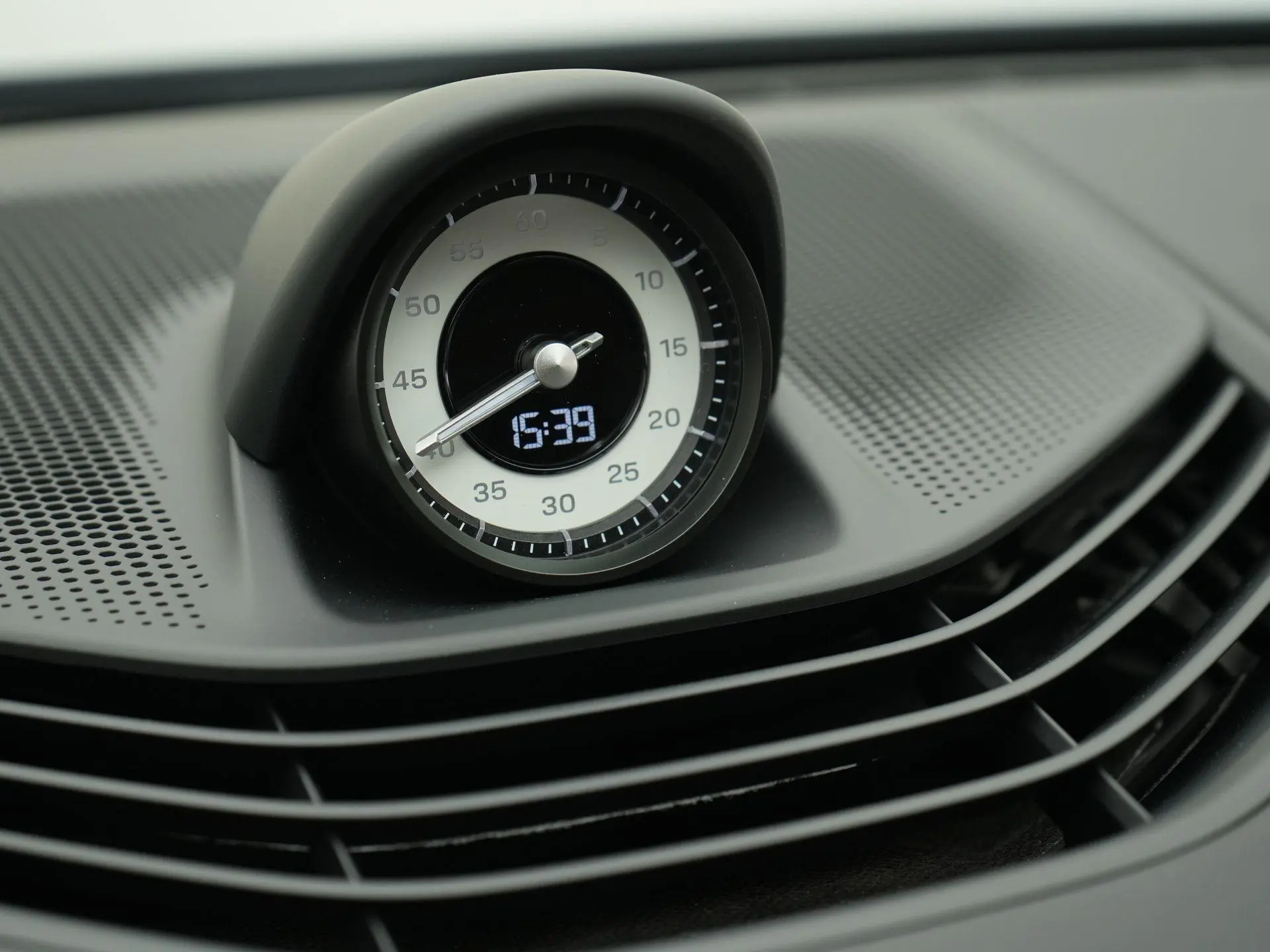 Taycan Sport Turismo Black Edition