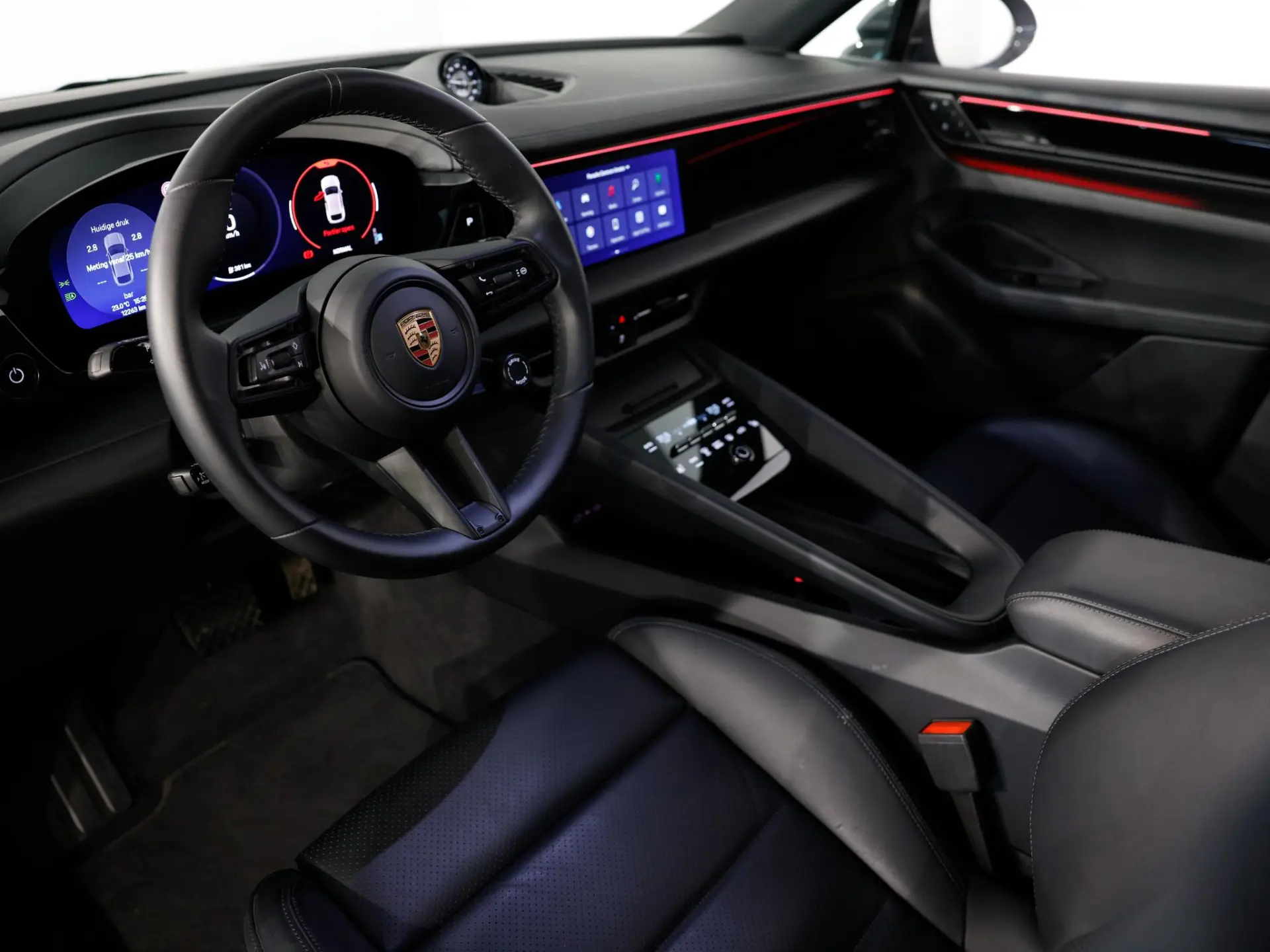 Macan 4