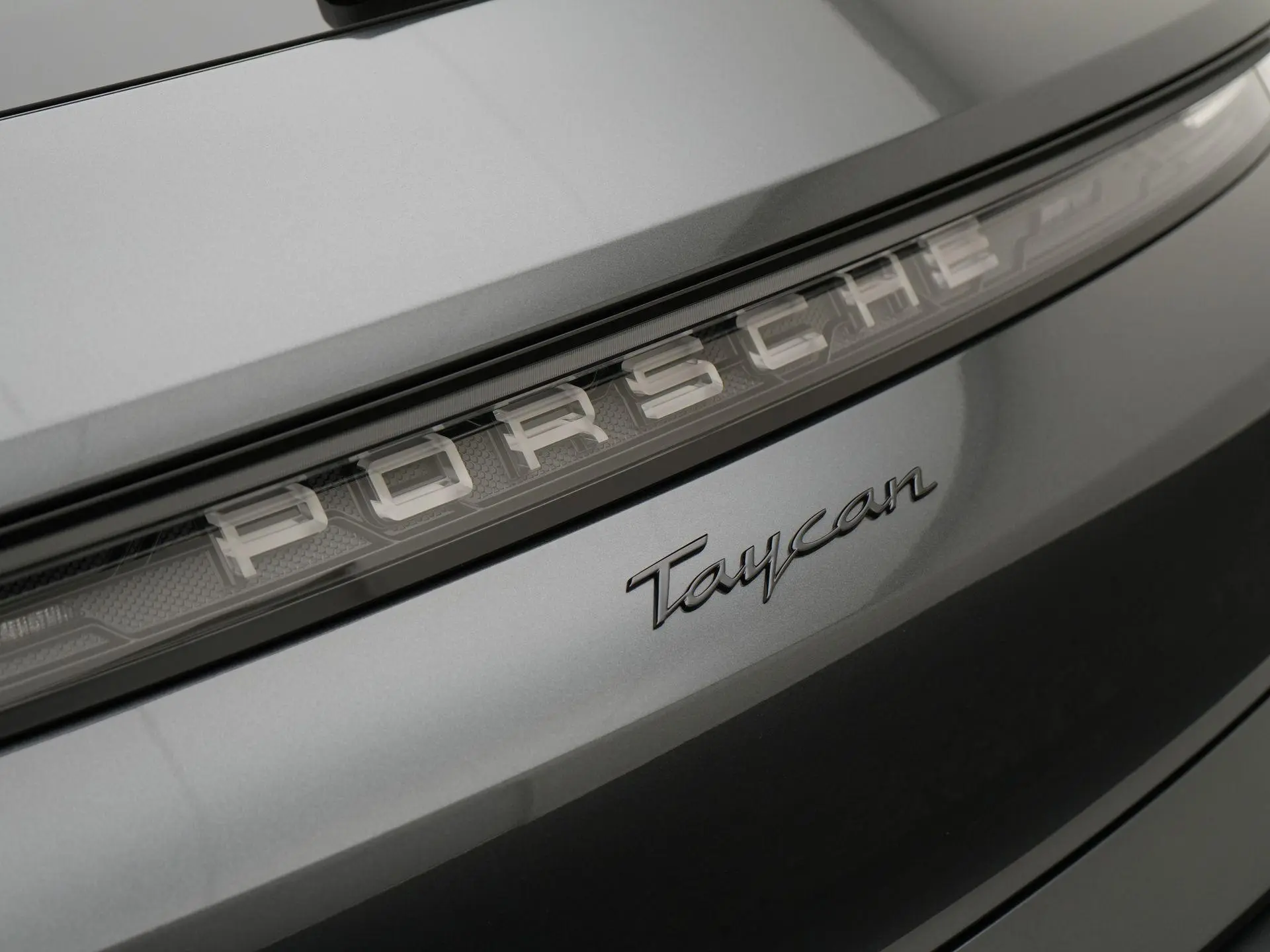 Taycan Sport Tursimo