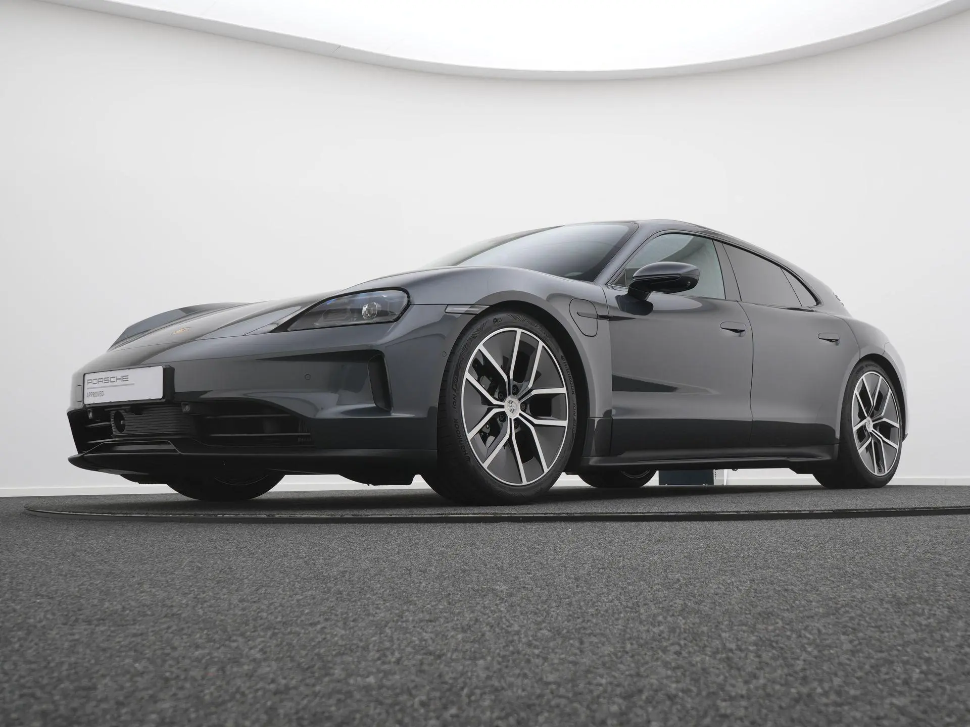 Taycan Sport Tursimo