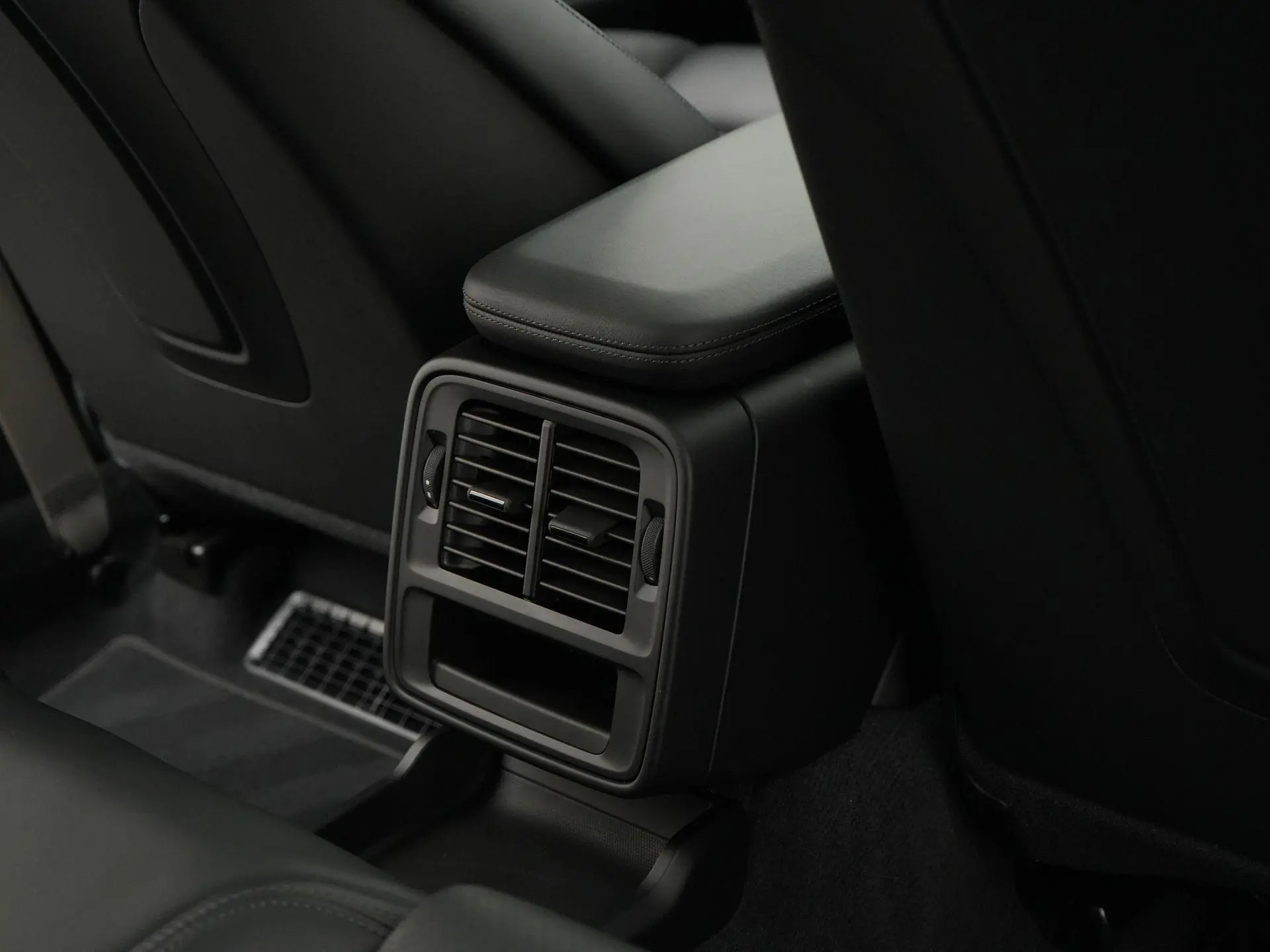 Taycan Sport Tursimo