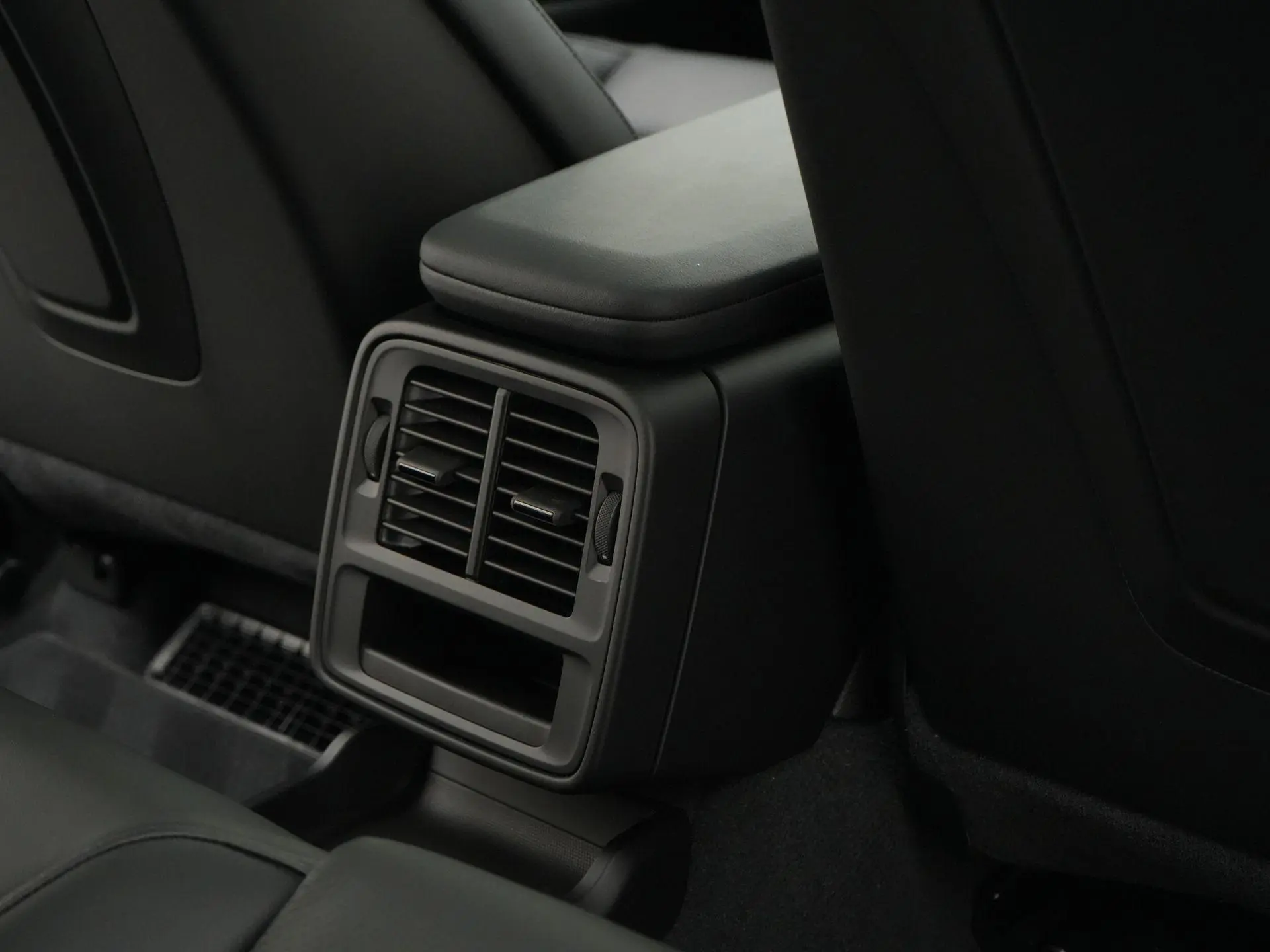 Taycan Sport Tursimo