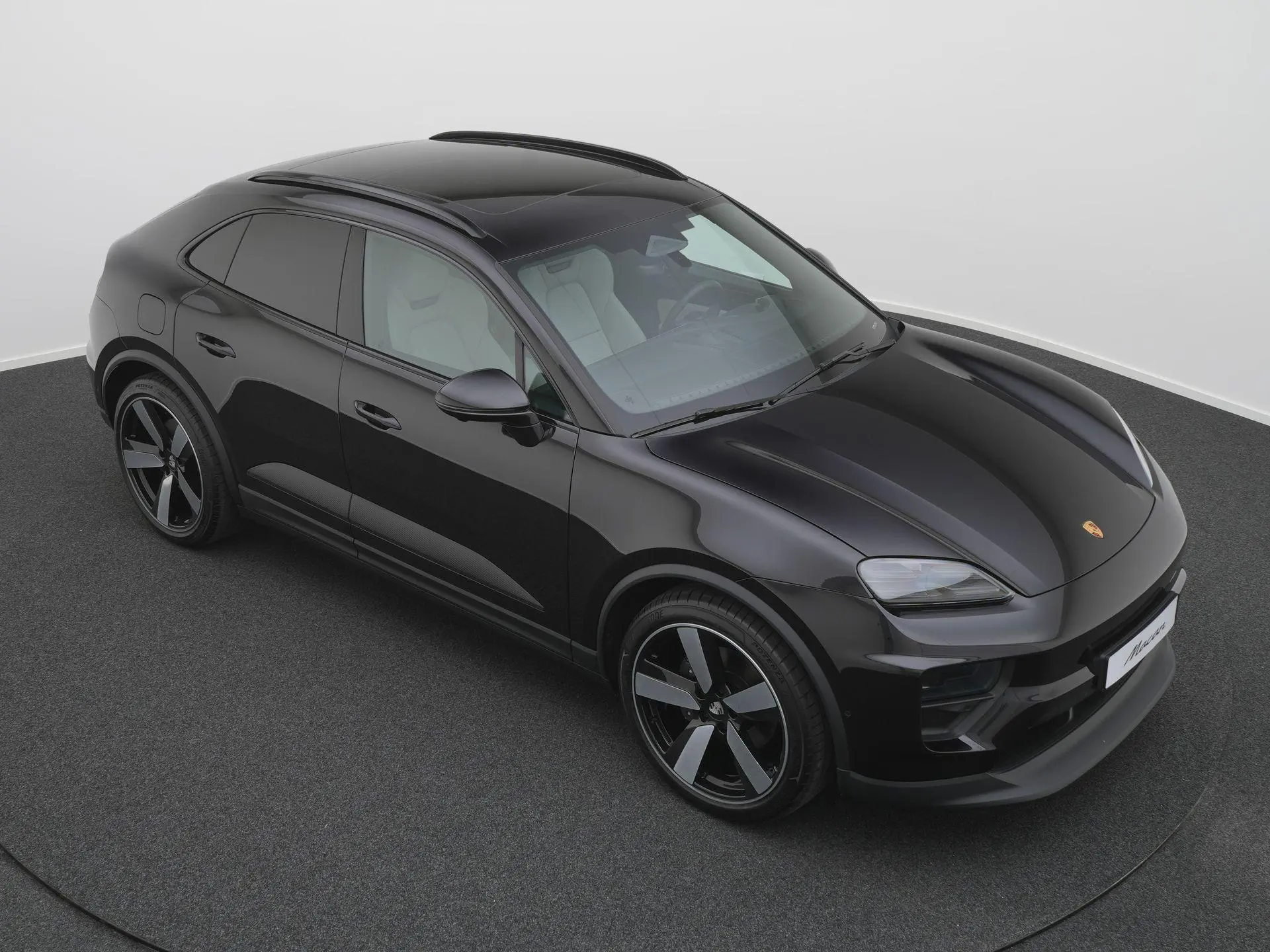 Macan 4