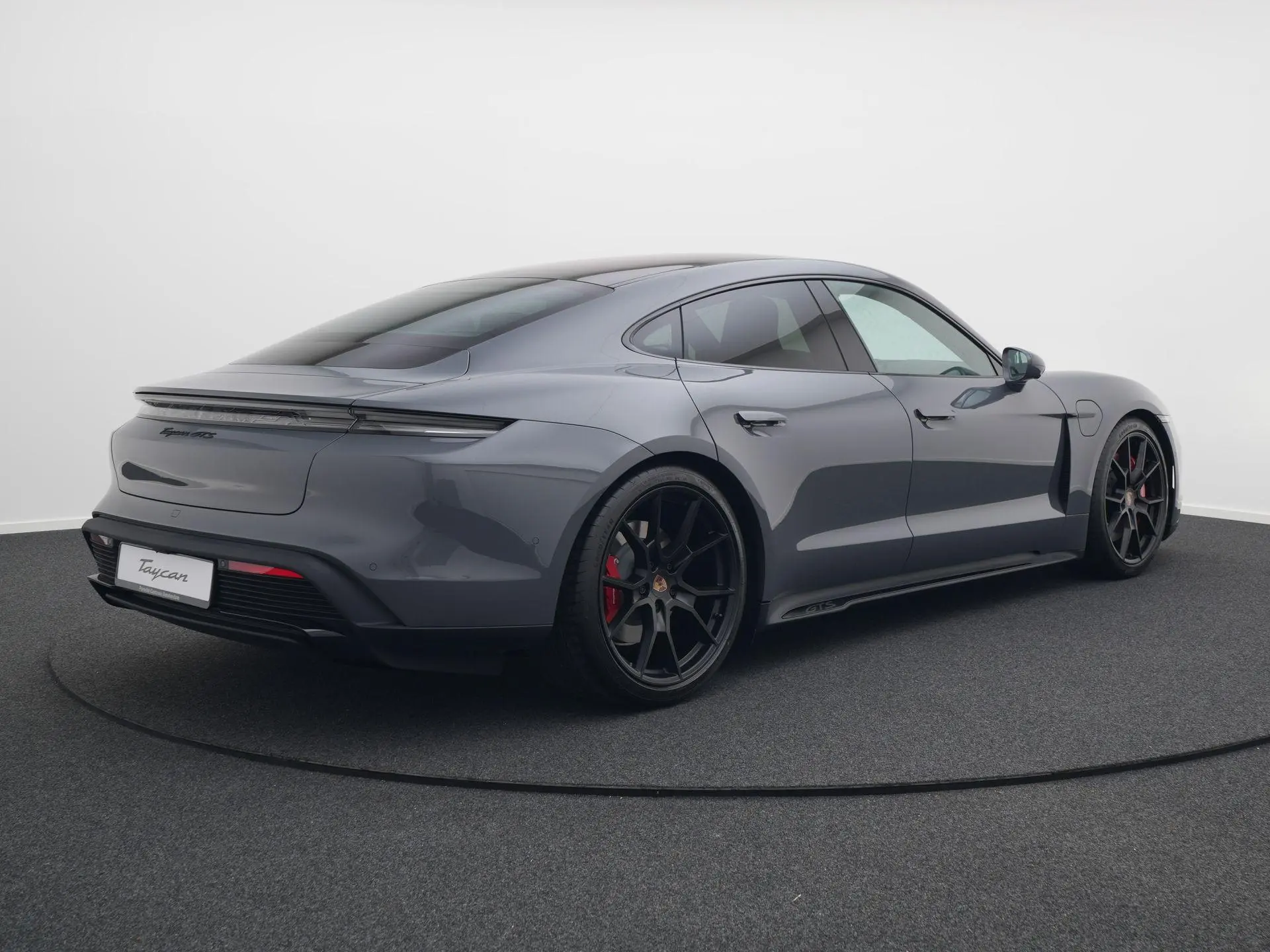 Taycan GTS