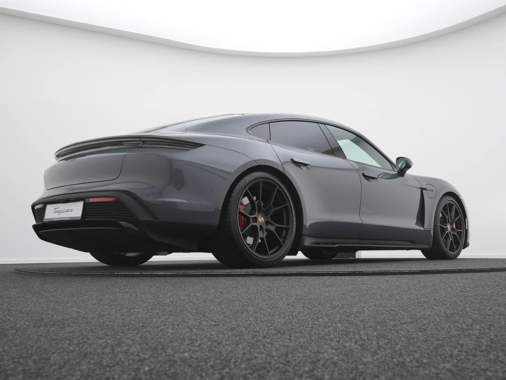 Taycan GTS
