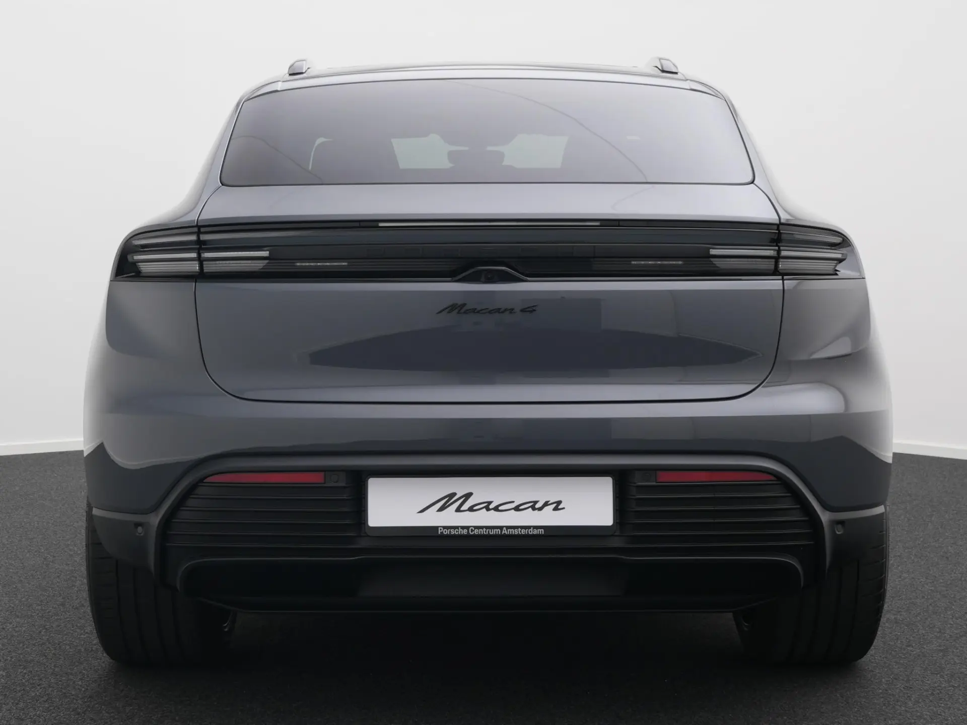 Macan 4