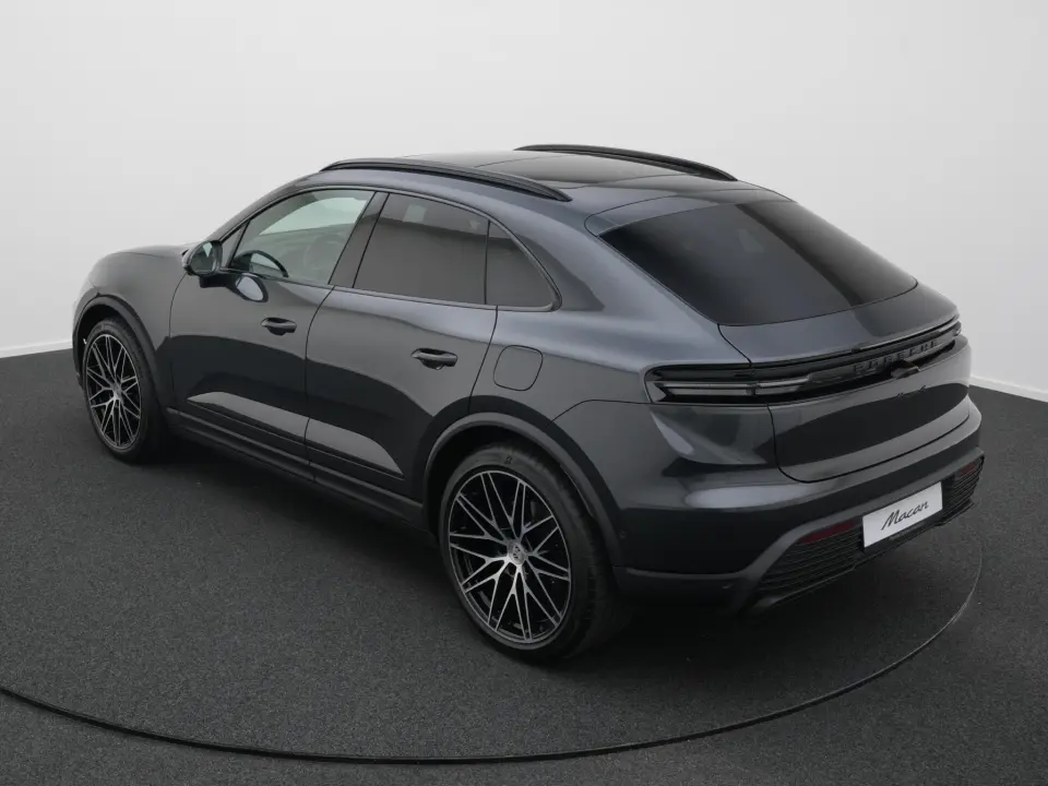 Porsche Macan 4