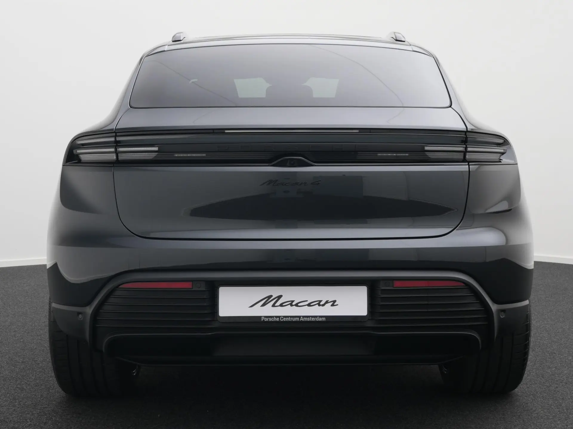 Macan 4
